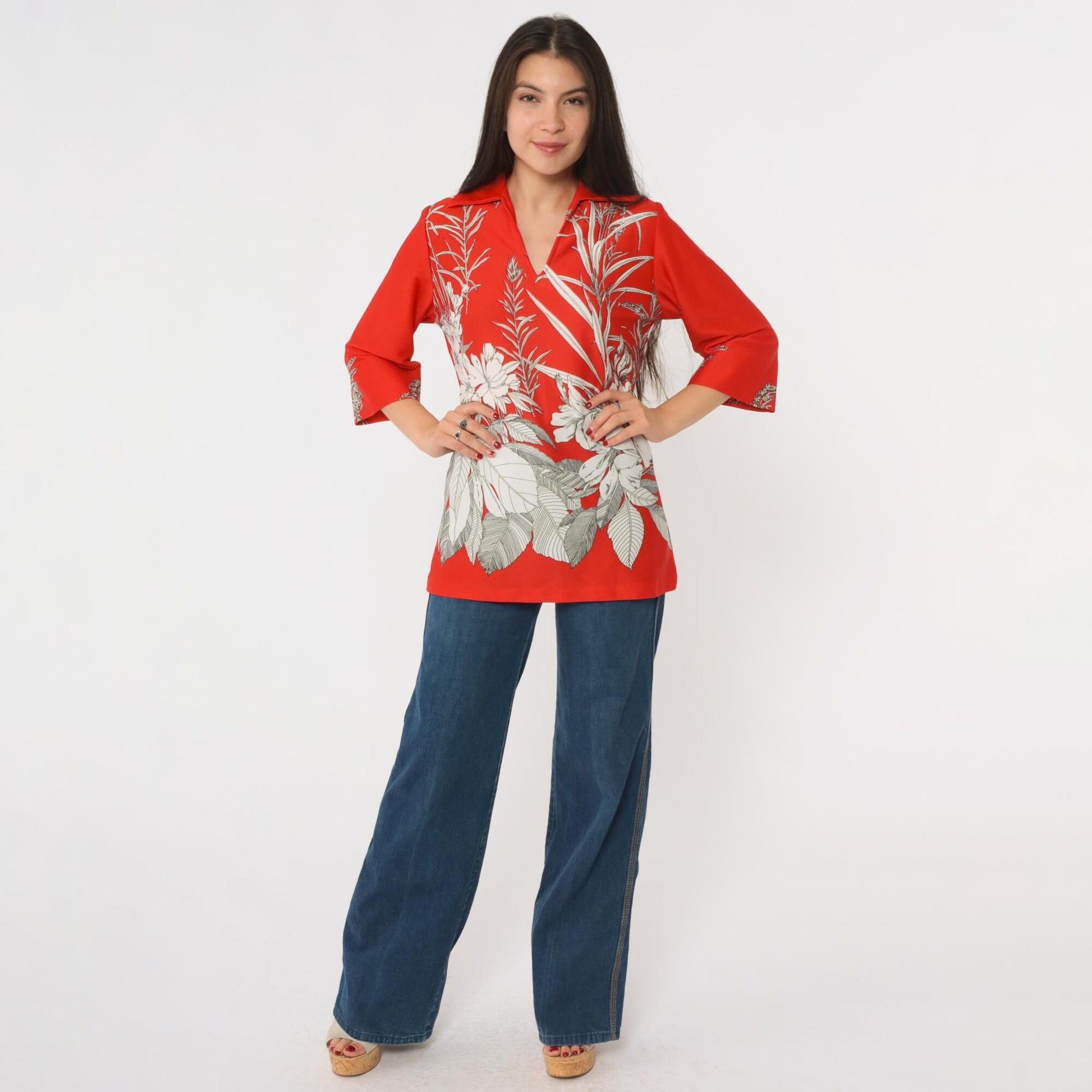 70s Teddi of California Floral Shirt Red Dagger Collar V-Neck Blouse Medium M