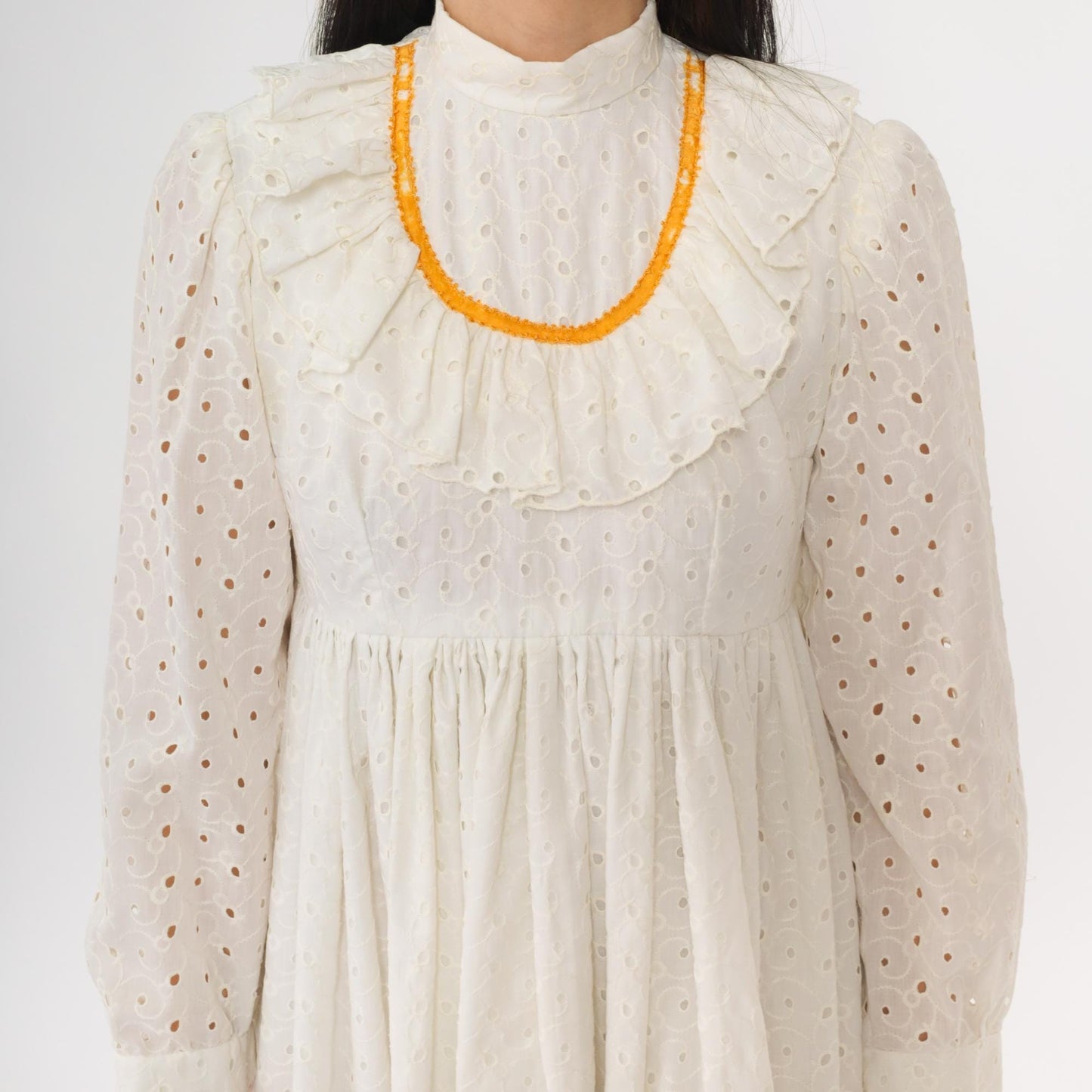 70s White Eyelet Lace Mini Dress Empire Waist Puff Sleeve Small
