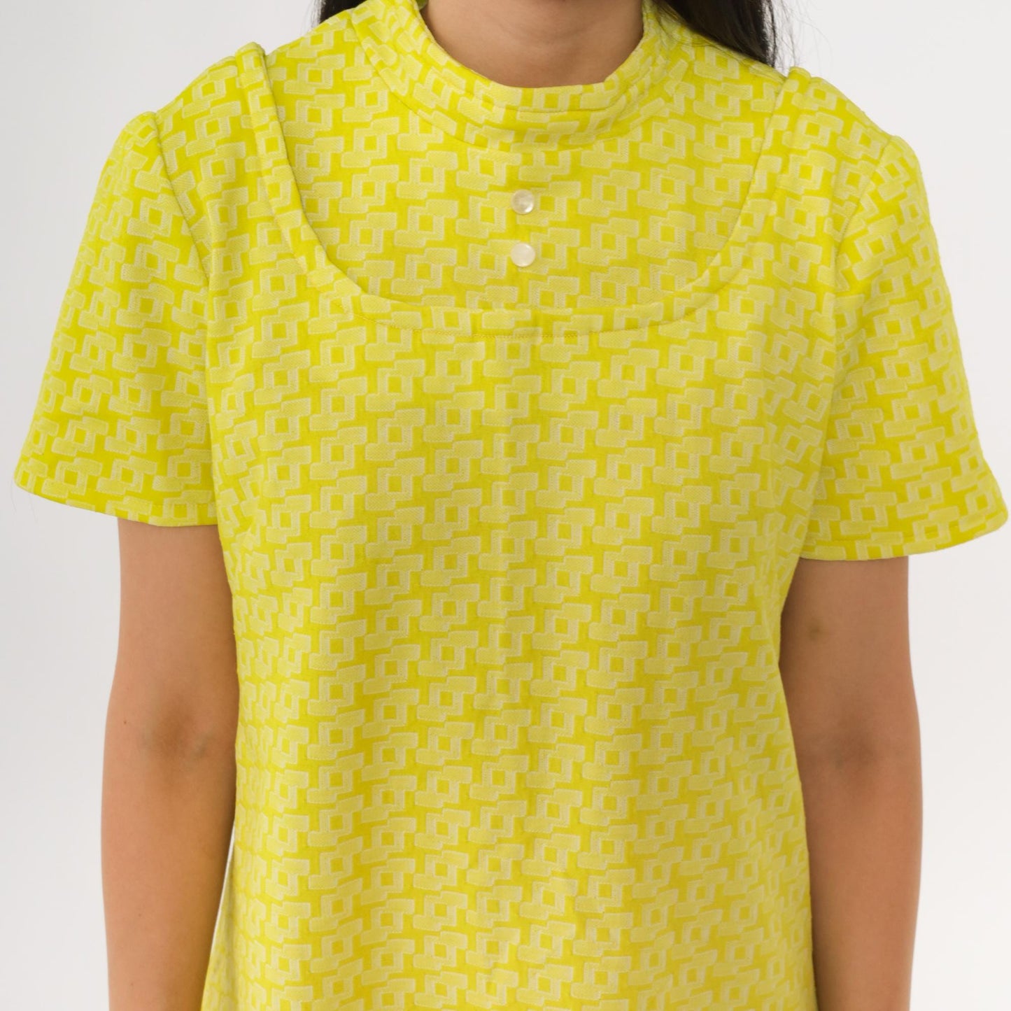 60s Chartreuse Op Art Mini Shift Dress Geometric Print Short Sleeve Medium M