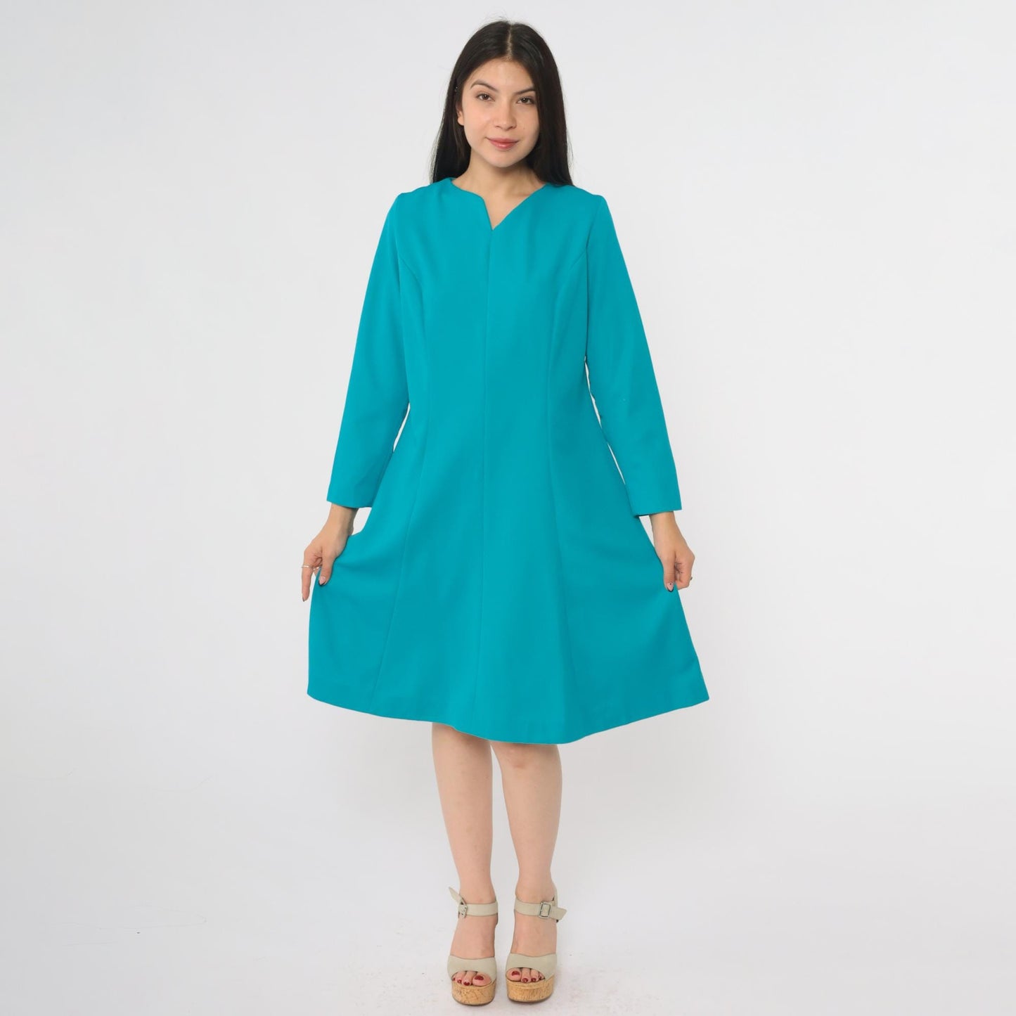 70s Turquoise Mod Mini Dress Long Sleeves V-Neck A-Line Shift Medium M