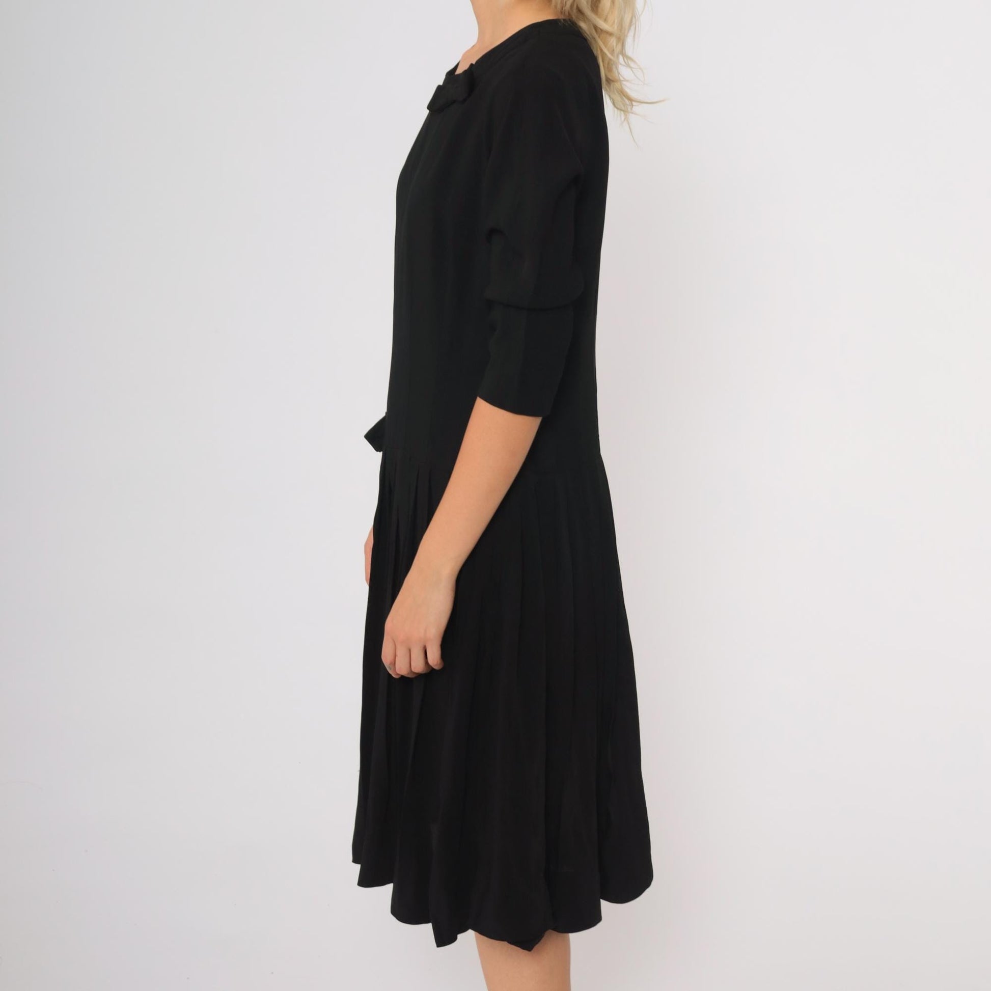 50s Black Pleated Midi Dress Drop Waist Bow Detail Round Neck Medium M