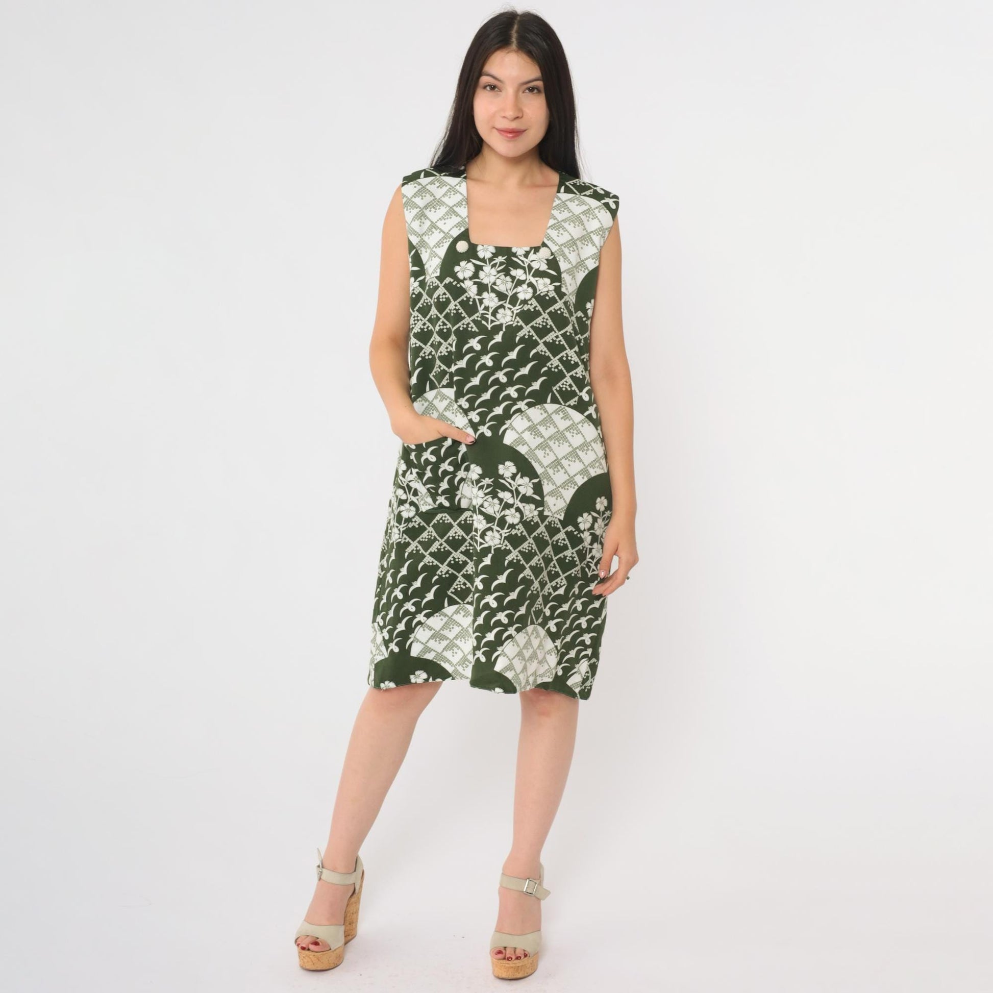 70s Green Hawaiian Shift Dress White Floral Geometric Print Square Neck Knee Length Medium M