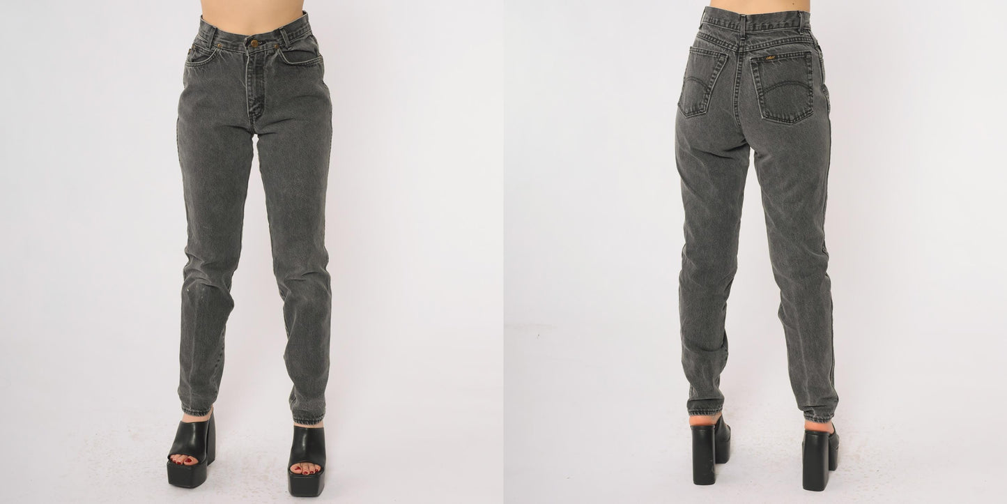 90s Chic Black Wash High Waist Tapered Jeans Distressed Denim Small S