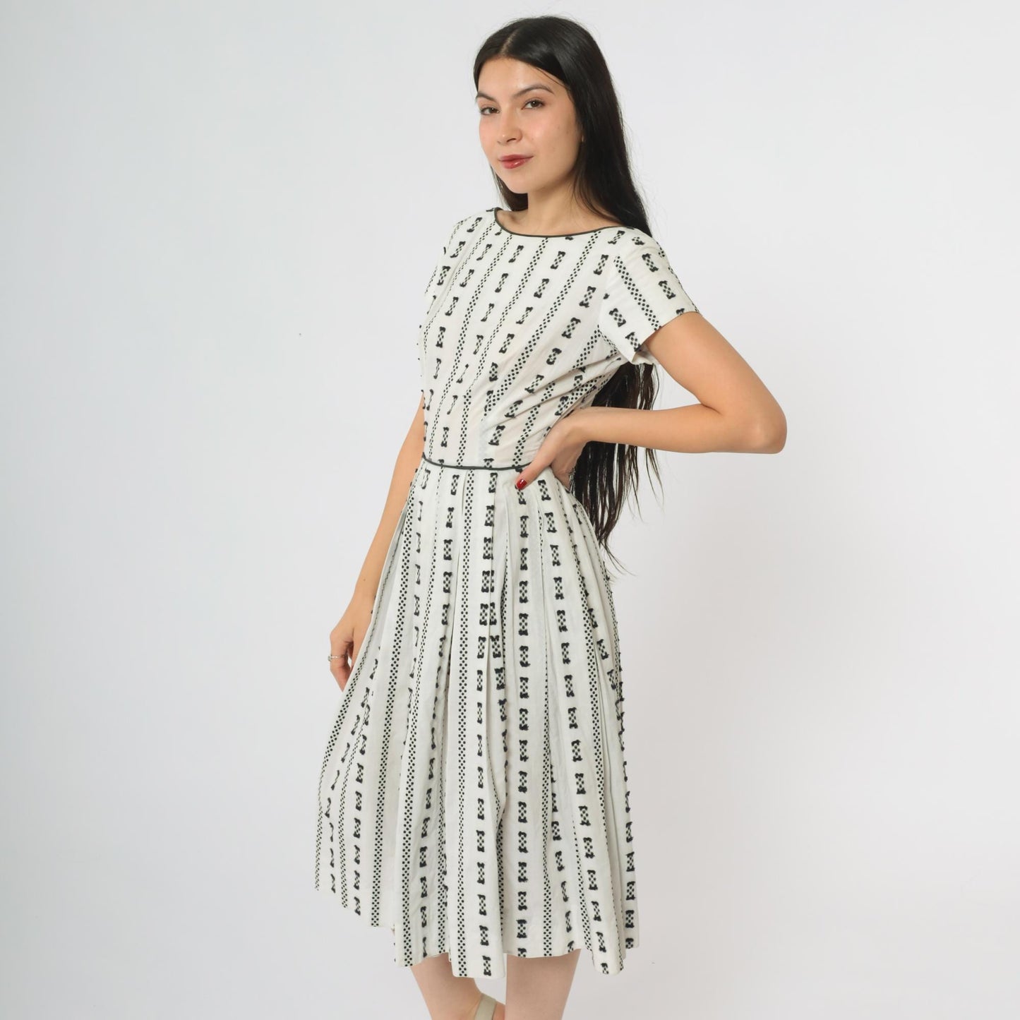60s Geometric Print A-Line Midi Dress White Black Mod Shift XS