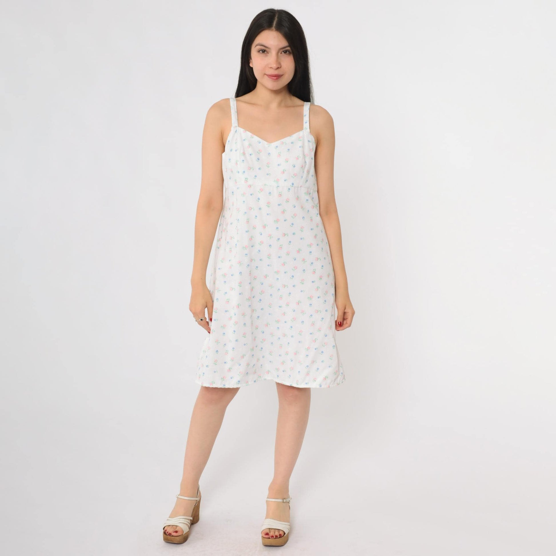 80s Floral Sundress White Pink Blue Cotton Sweetheart Neckline Small