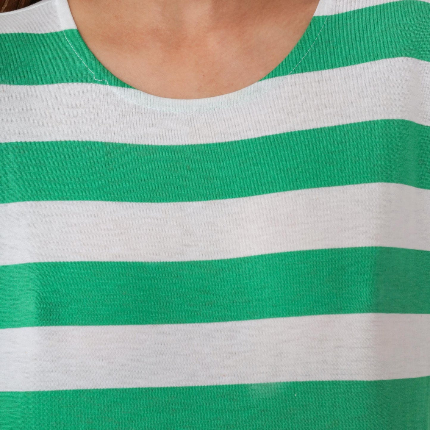80s Striped T-Shirt White Green Crew Neck Short Sleeve Cotton Medium