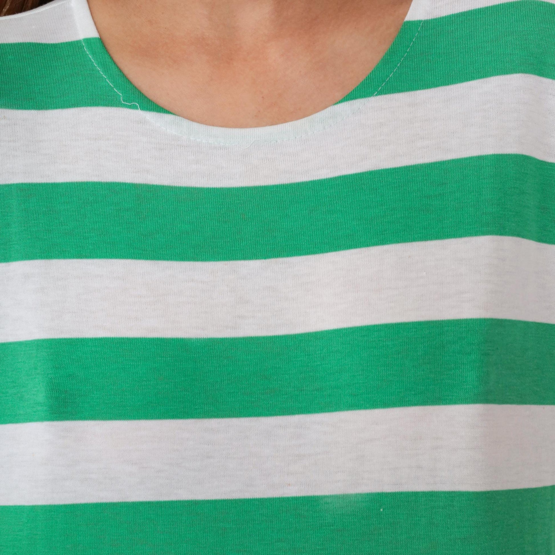 80s Striped T-Shirt White Green Crew Neck Short Sleeve Cotton Medium
