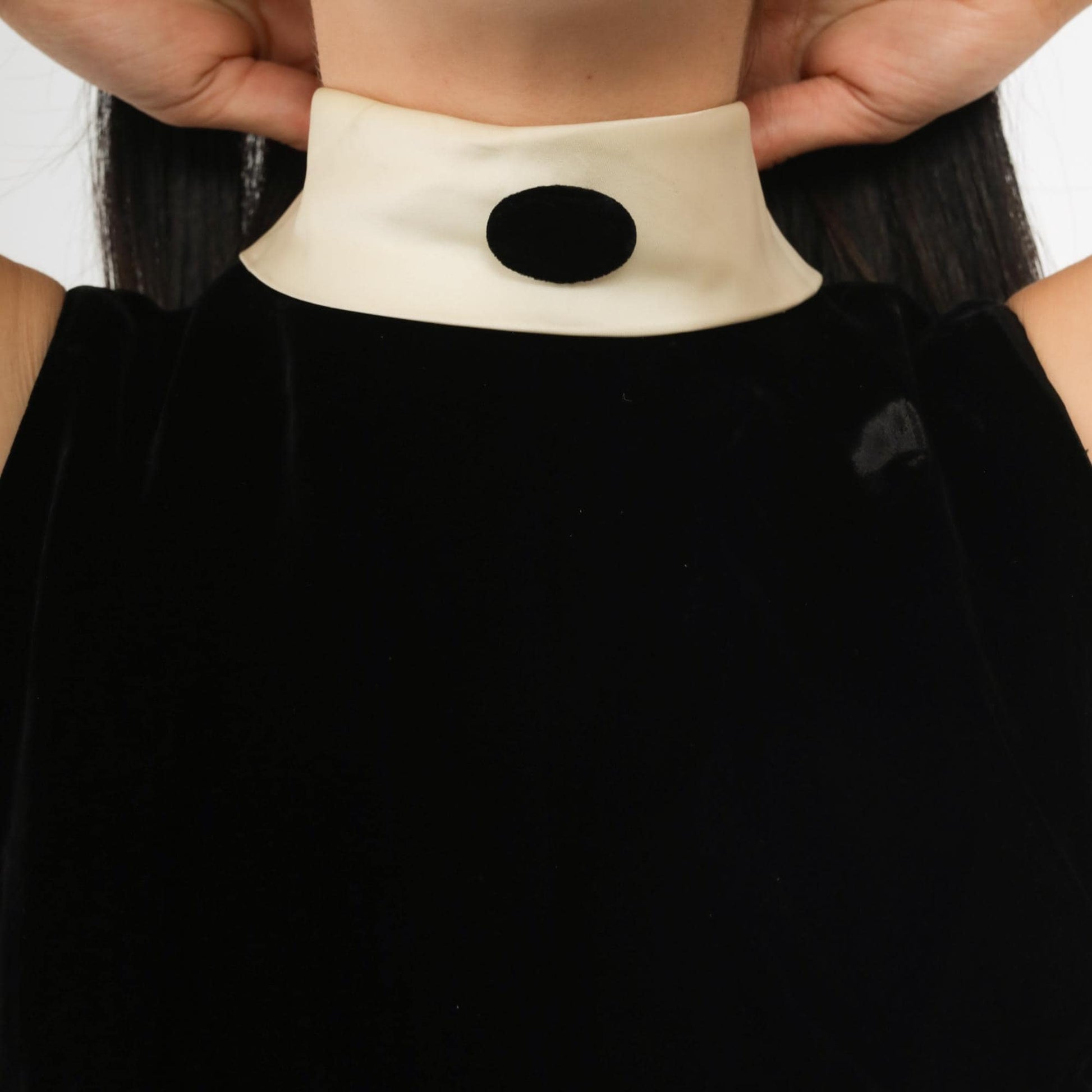 60s Black Velvet Mini Dress White Satin Collar Mod Sleeveless Small S