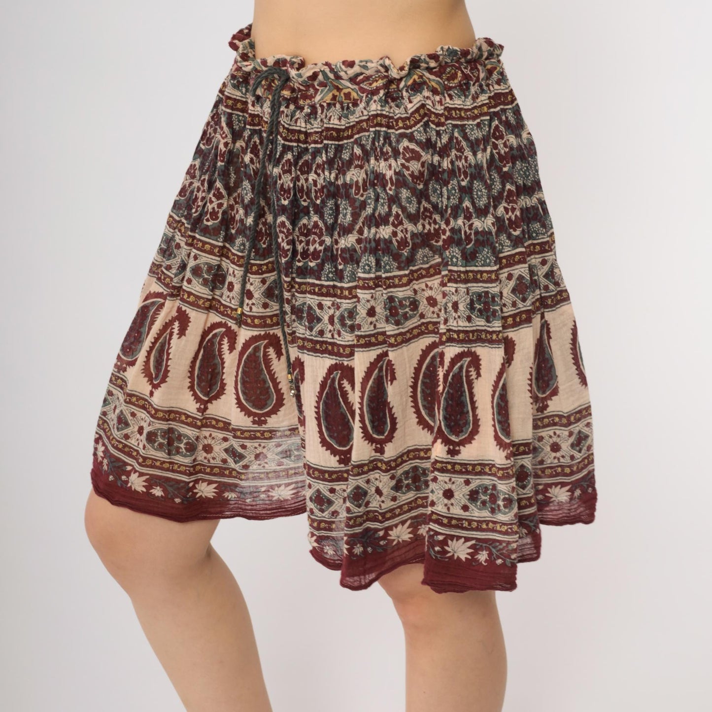 90s Burgundy Paisley Cotton Shorts Drawstring Tiered Medium
