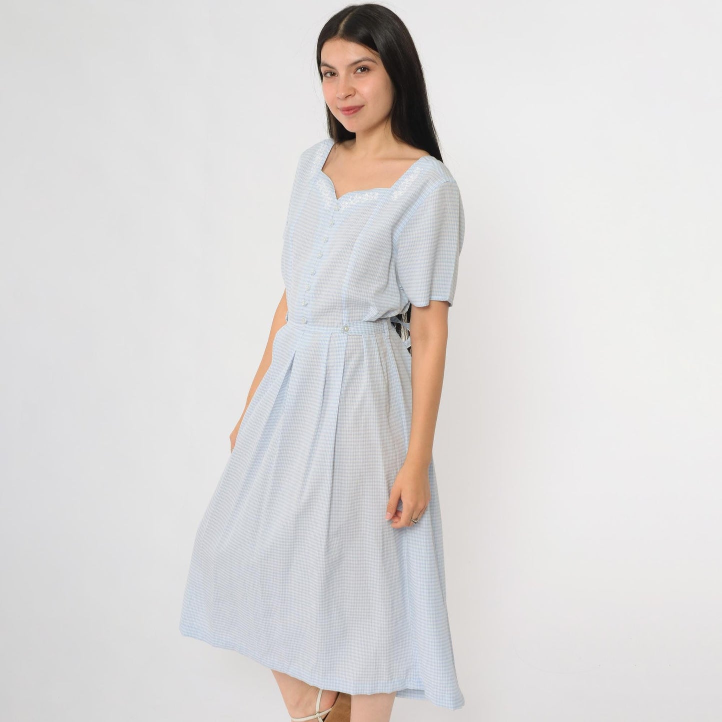 90s Blue Gingham Sundress Floral Embroidered Sweetheart Neckline Midi Medium
