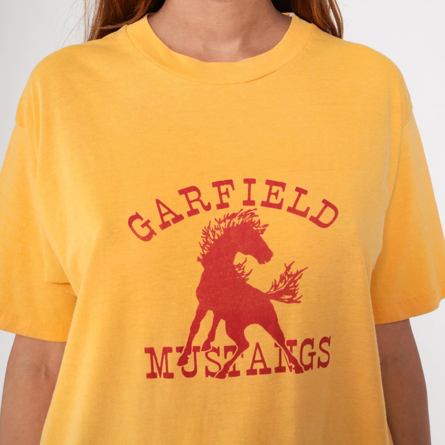 90s Garfield County Mustangs Montana High School Graphic Tee Yellow XL