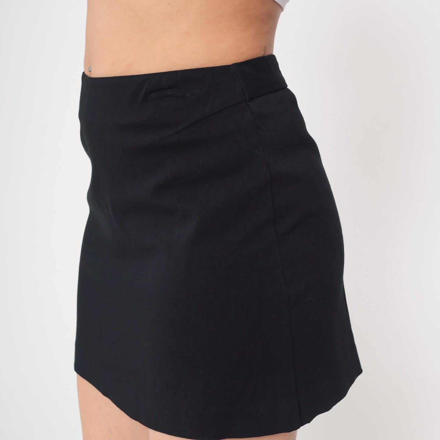 Y2K Black Mini Skirt High Waisted Bodycon Back Zip Medium
