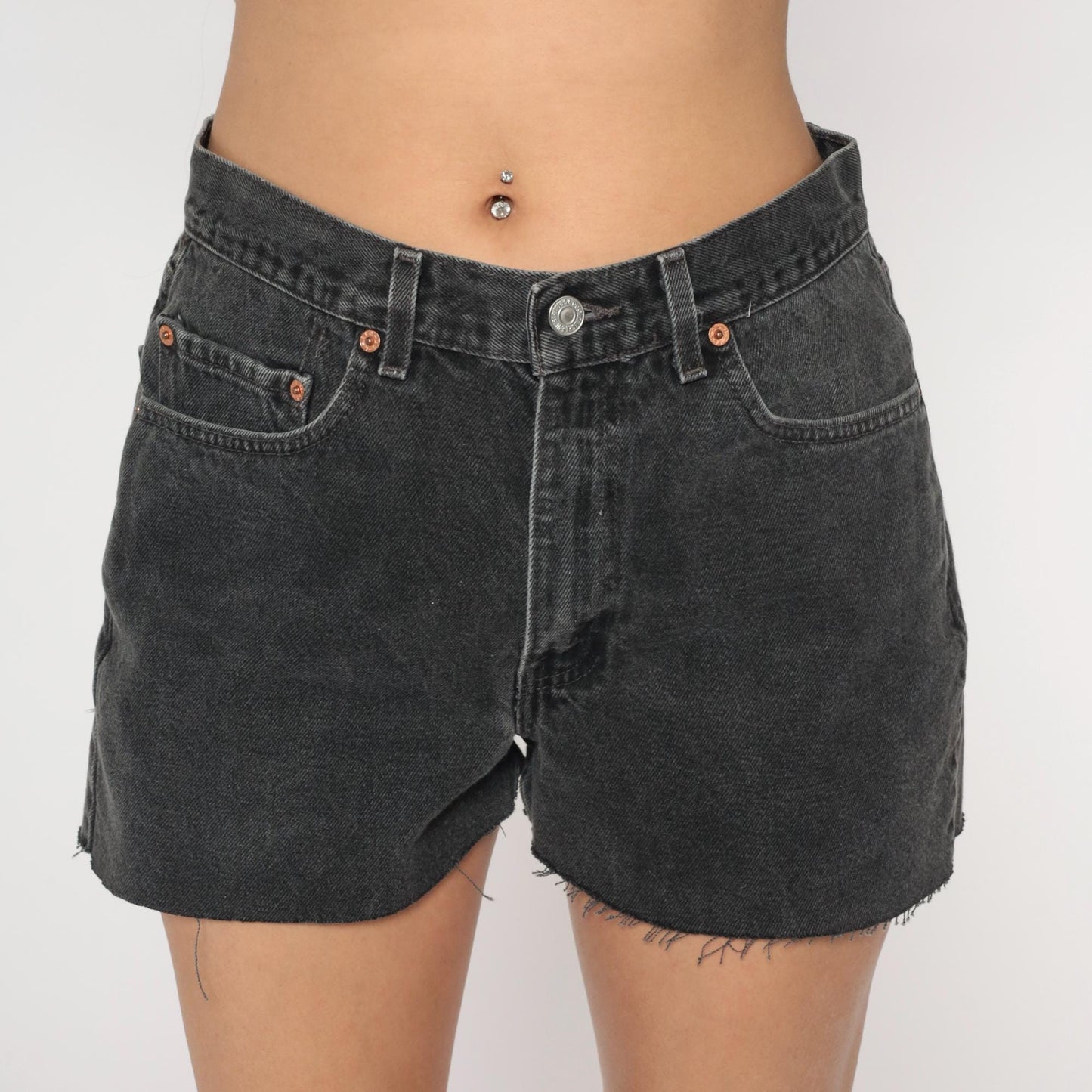 Y2K Levi's 550 Black Denim Cut-Off Shorts High Waisted Medium