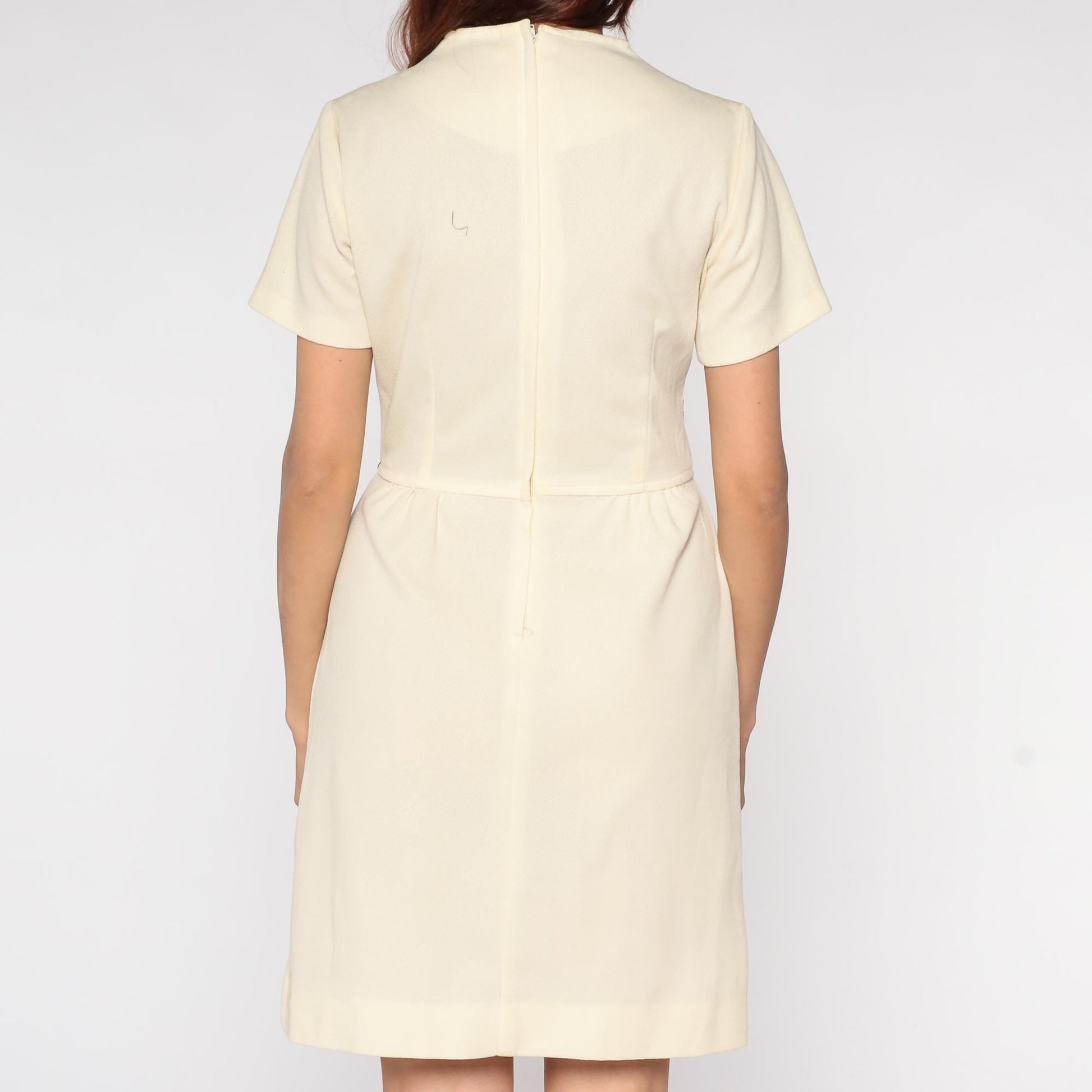 60s Mod Mini Dress Ivory Black Colorblock Shift High Neck Medium M