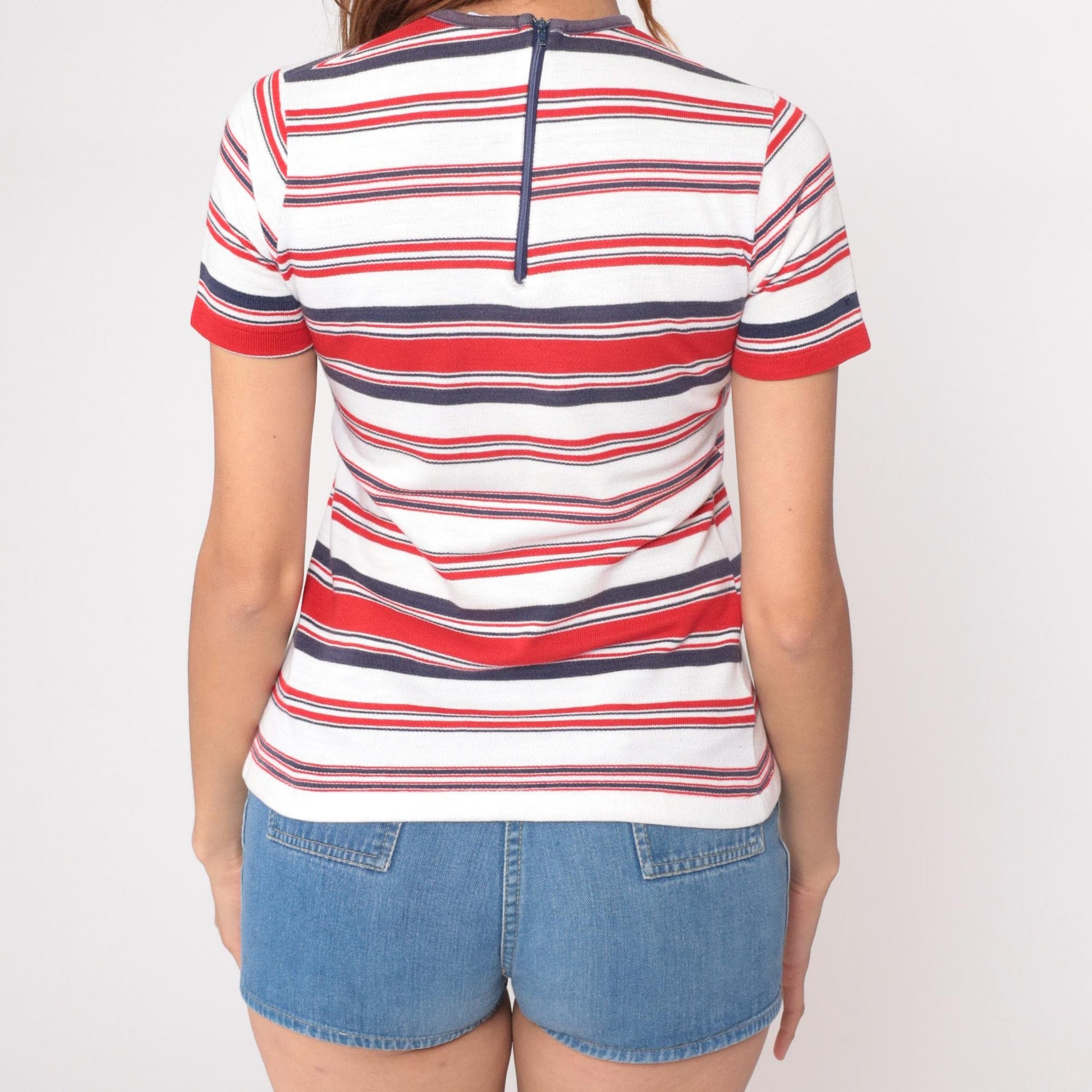 60s Carol Brent Striped Knit Top Red White Navy Keyhole Cutout Small