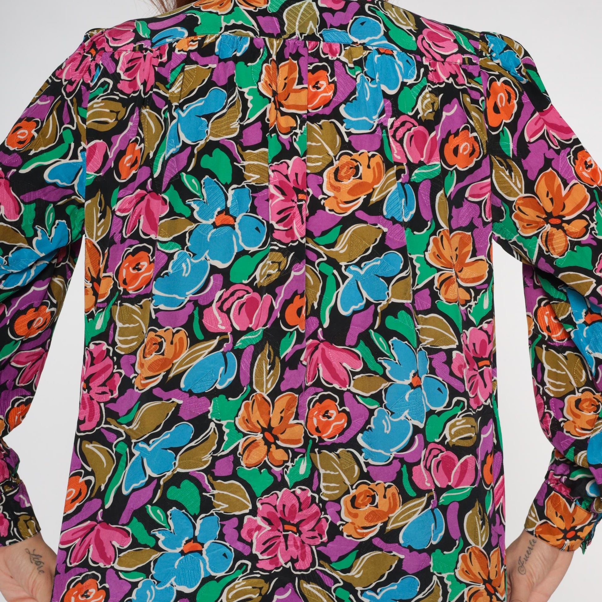 90s Silk Floral Blouse Jewel Neckline Long Sleeve Multicolor Small S