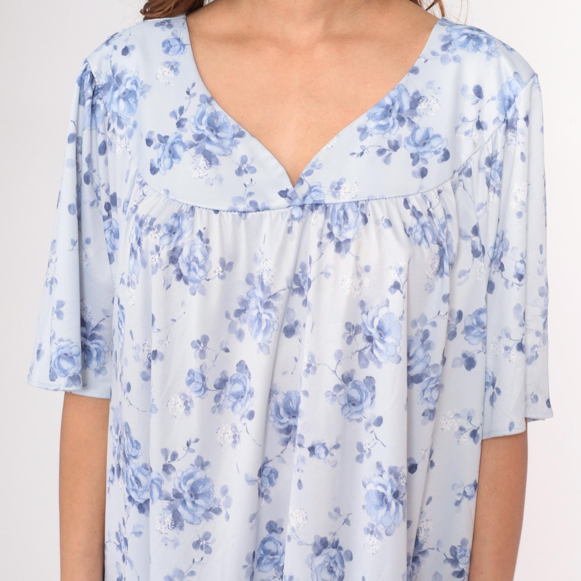 90s Blue Floral Nightgown White Peter Pan Collar Short Sleeve Plus Size XXL