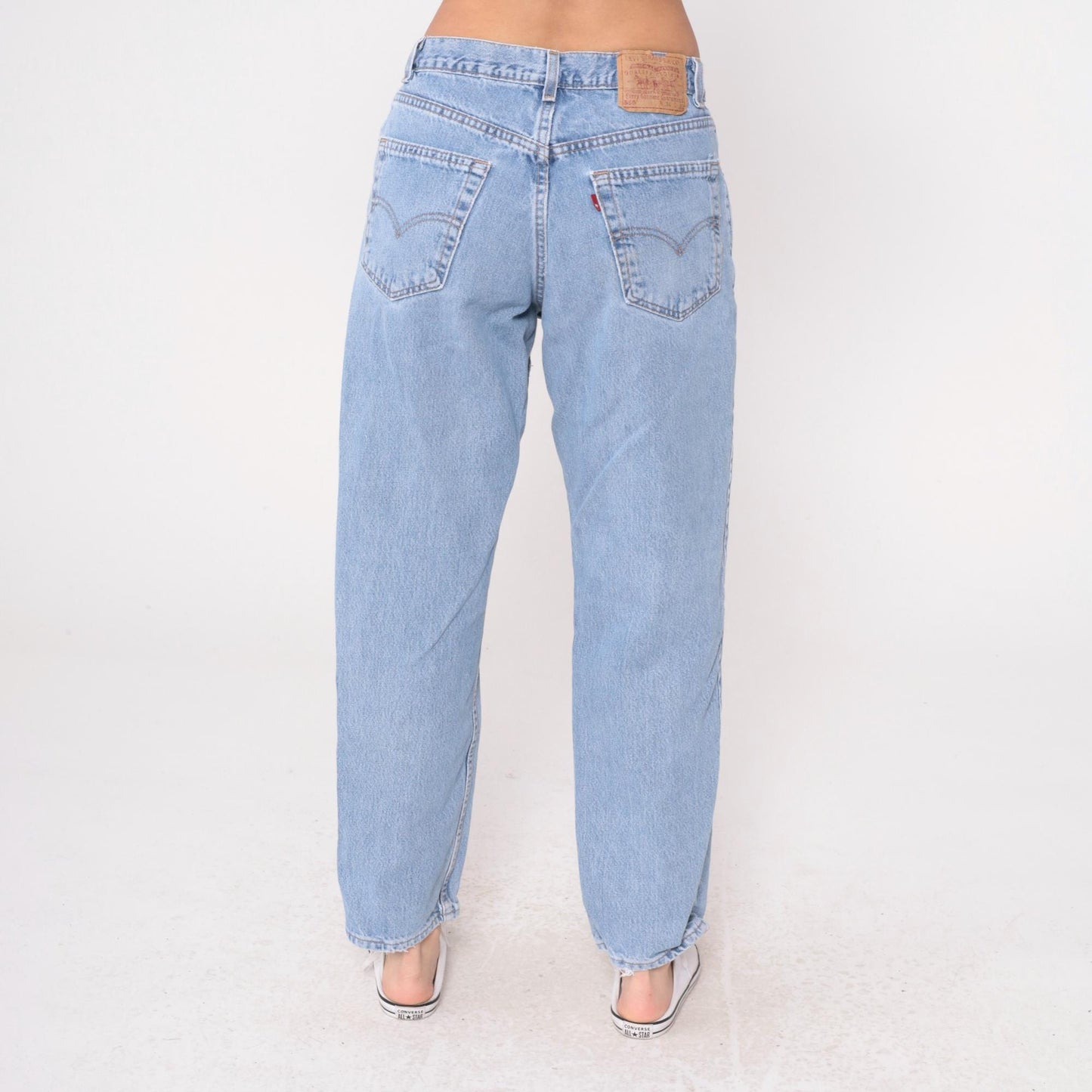 90s Levi's 550 Light Blue Denim Jeans Relaxed Fit Straight Leg 34x30