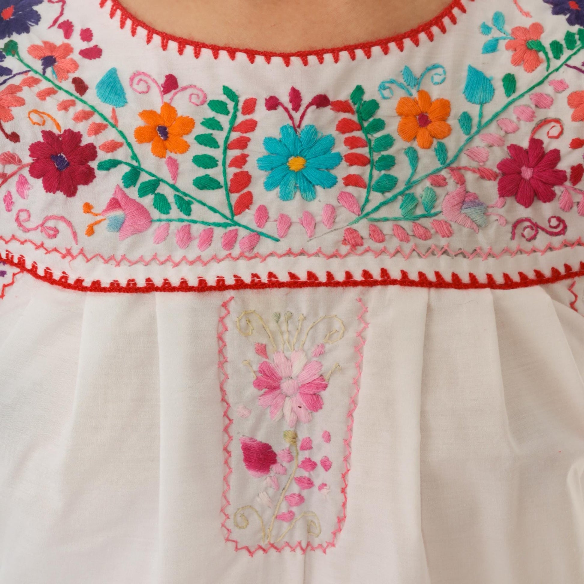 90s Mexican Embroidered Crop Top White Cotton Floral Huipil Small