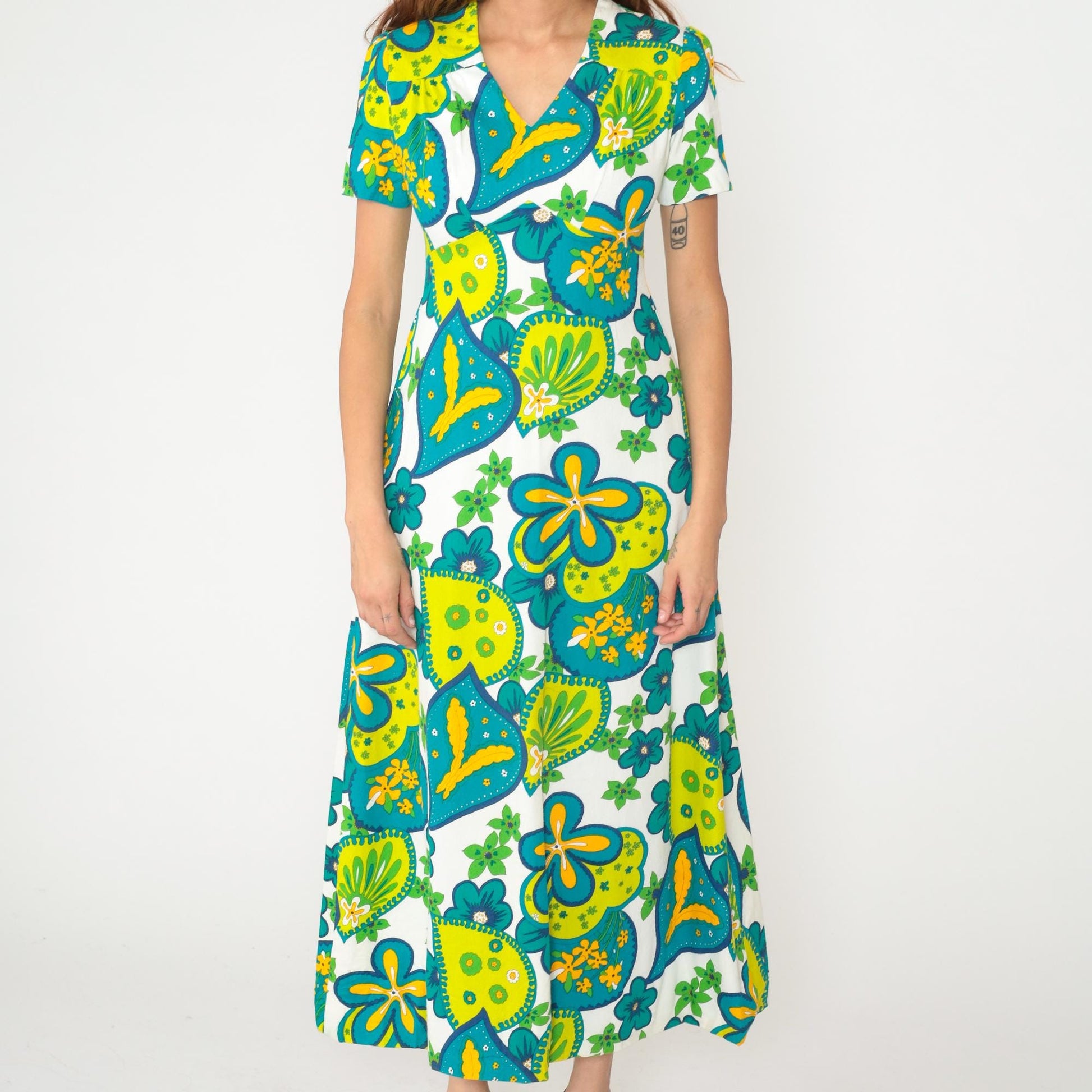 70s Psychedelic Floral Maxi Dress Bark Cloth Collared Short Sleeve Medium