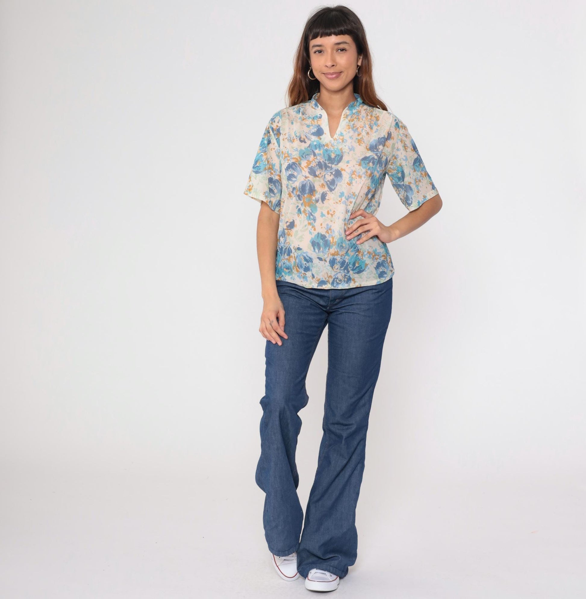 70s Floral Blouse Watercolor Print Blue Cream Sage Mandarin Collar Medium M