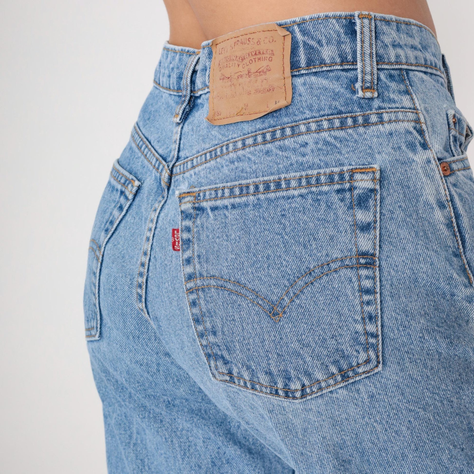 90s Levi's Light Wash High Waisted Straight Leg Jeans Medium M