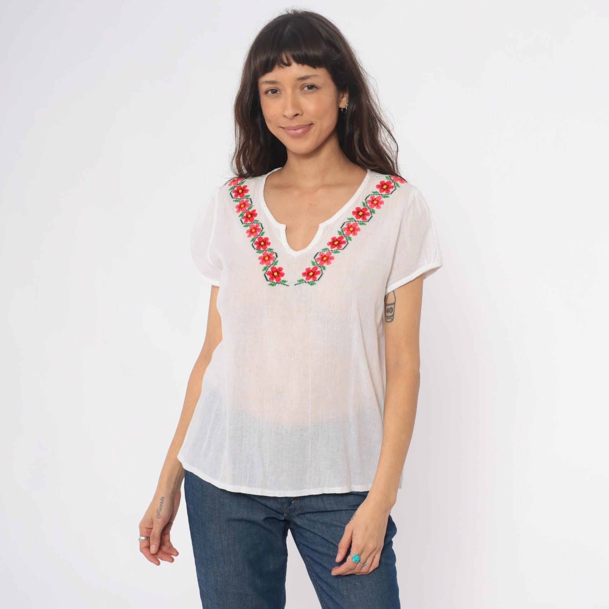 90s Mexican Embroidered Floral Blouse White Cotton V-Neck Peasant Top Large