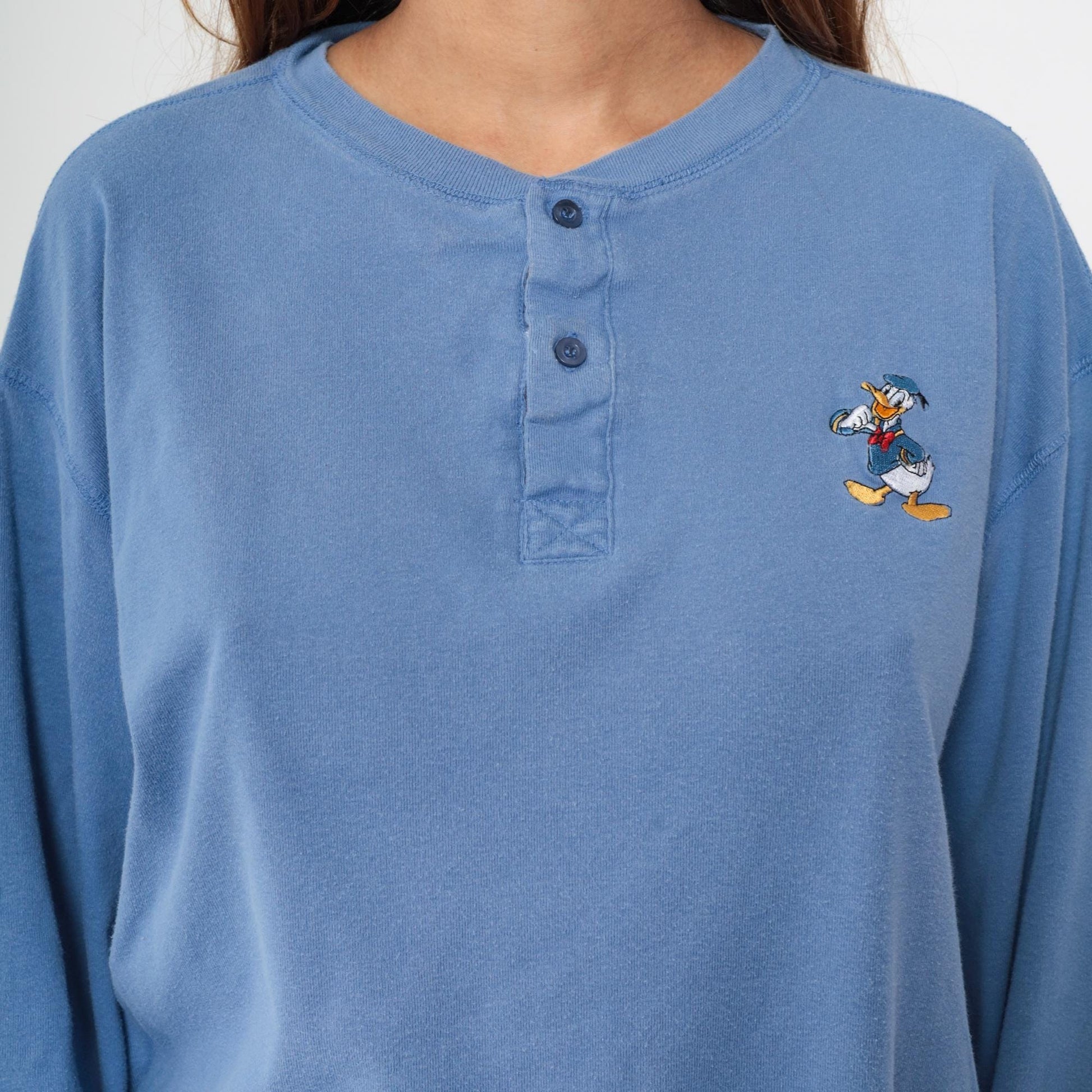 90s Donald Duck Henley Shirt Periwinkle Blue Embroidered Cotton Medium
