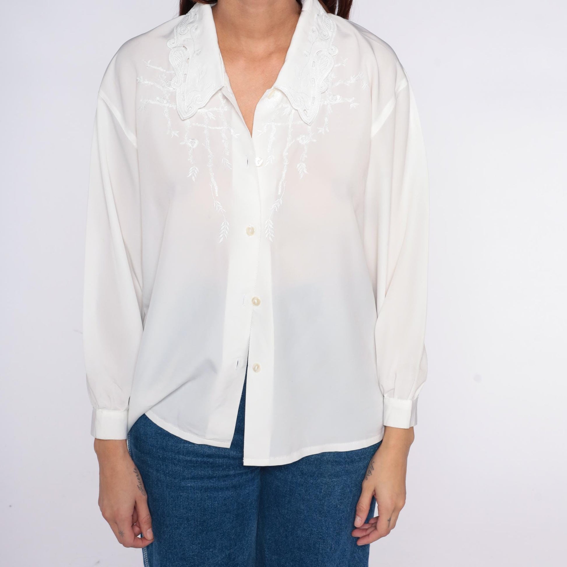 90s Embroidered Collar Blouse White Button Front Long Sleeve Medium