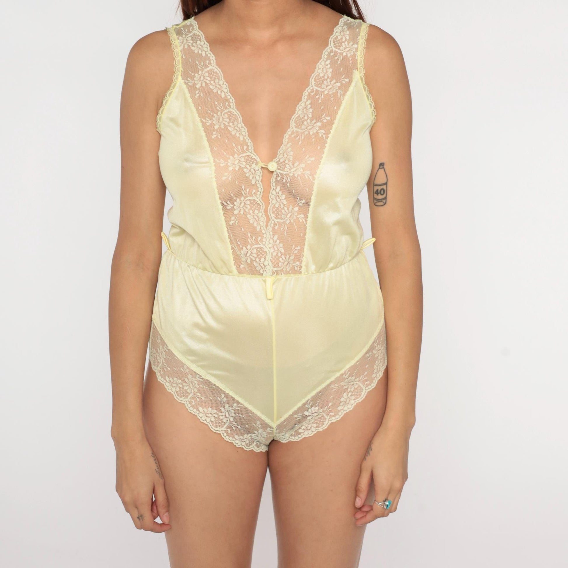 80s Yellow Lace Teddy Nylon Bodysuit Deep V-Neck Sleeveless Small