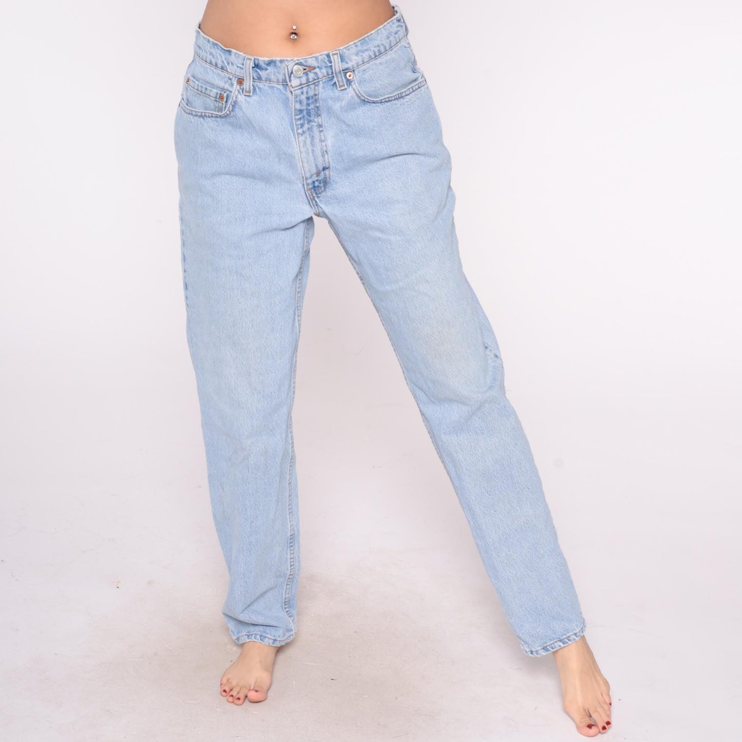 90s Levi's 550 Light Wash High Rise Mom Jeans Straight Leg 34x32