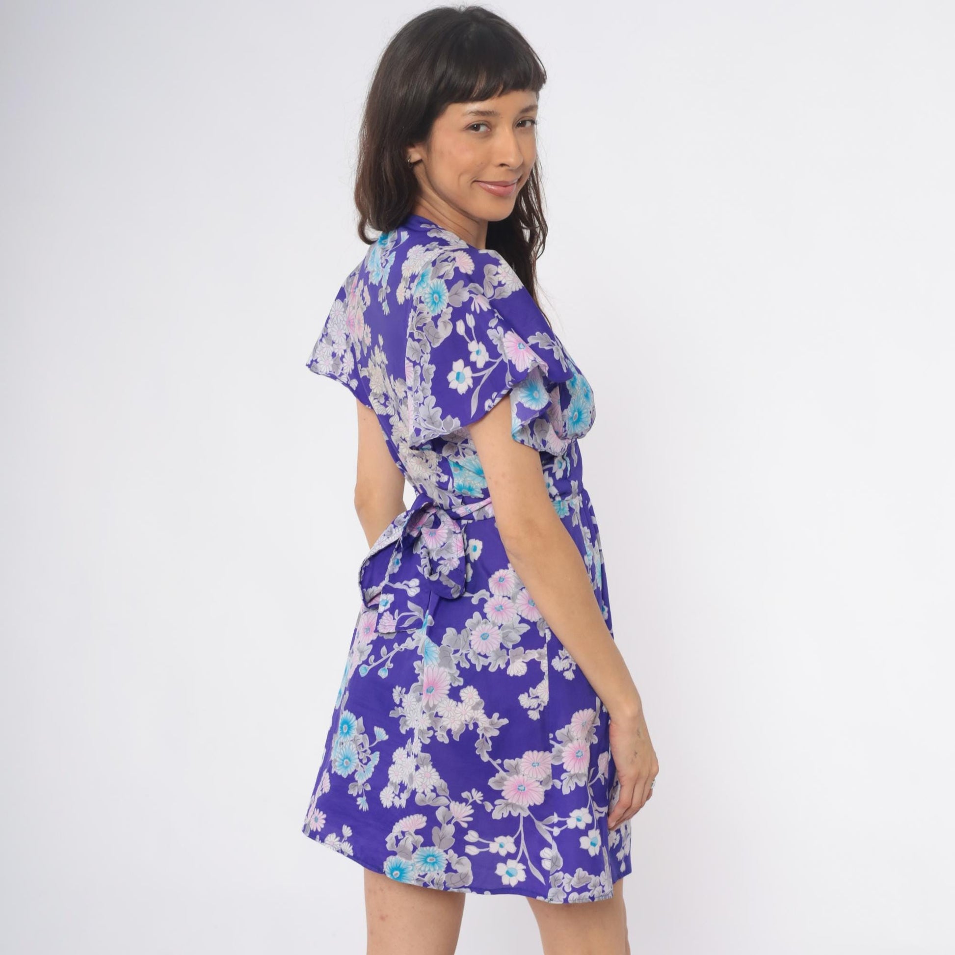70s Purple Floral Wrap Dress Flutter Sleeve V-Neck Knee Length Small