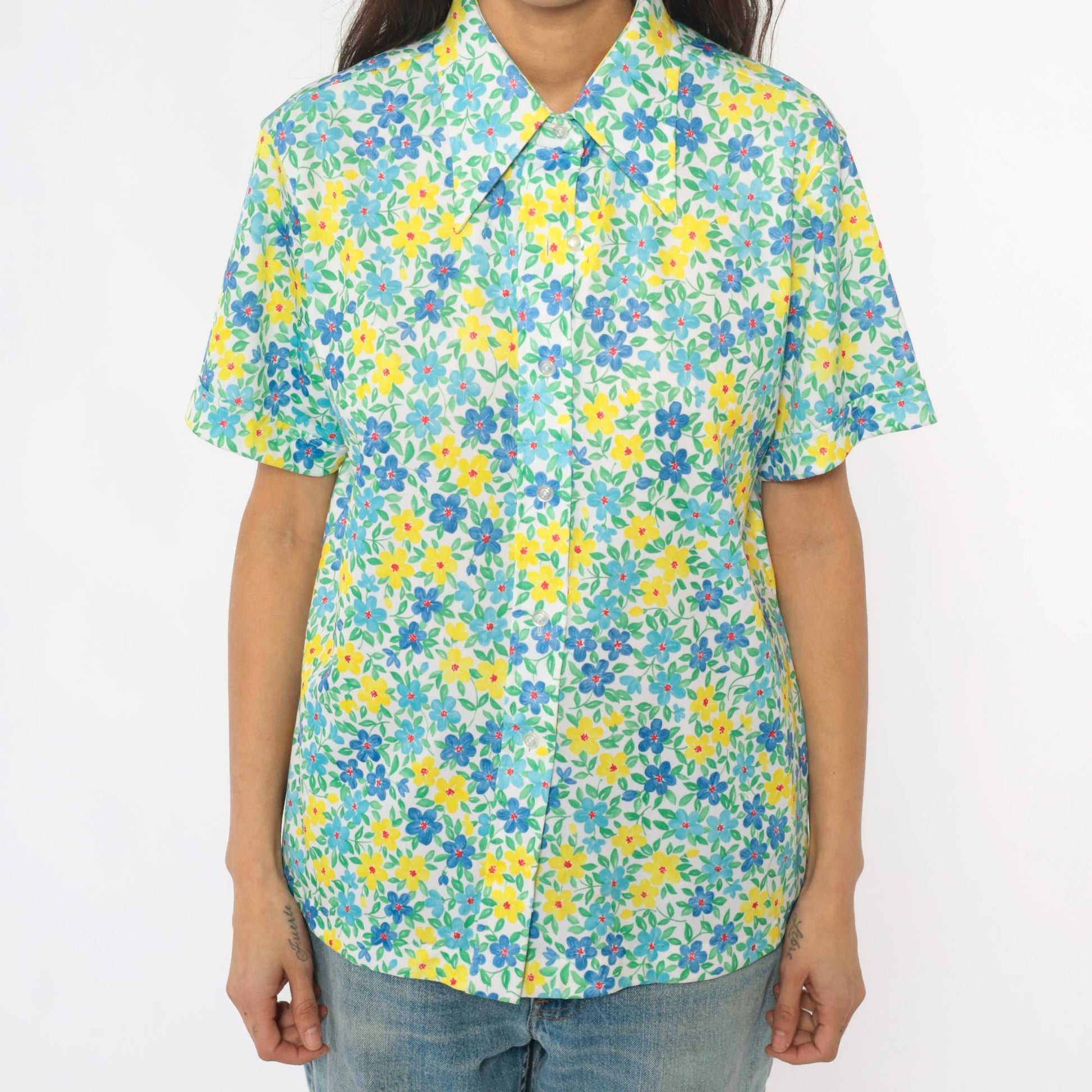 70s Floral Blouse White Yellow Blue Flowers Short Sleeve Pointed Collar Large L