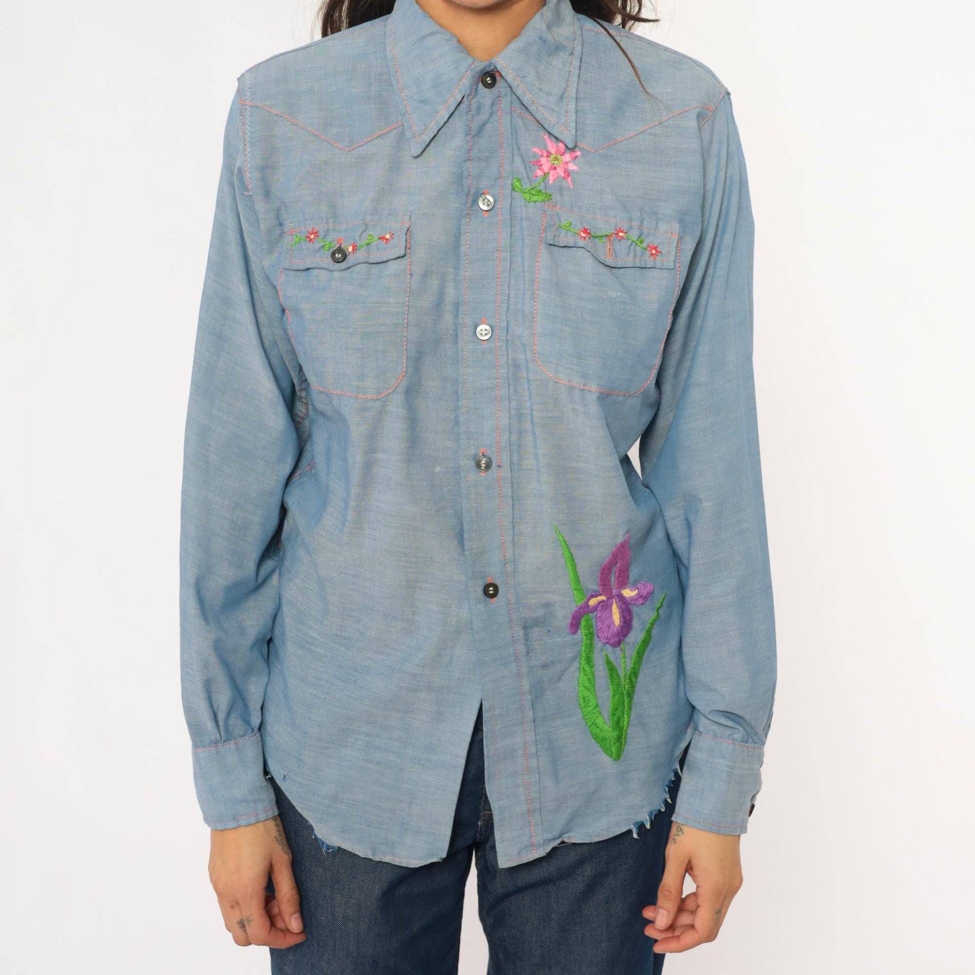 70s Chambray Western Shirt Floral Embroidered Iris Purple Pink Blue Medium