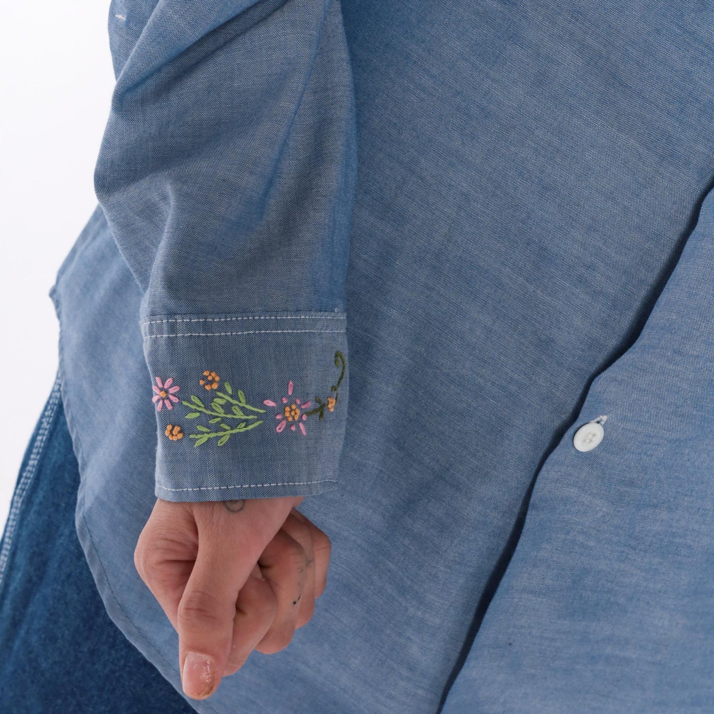 70s JCPenney Chambray Shirt Embroidered Roses Button Front Small