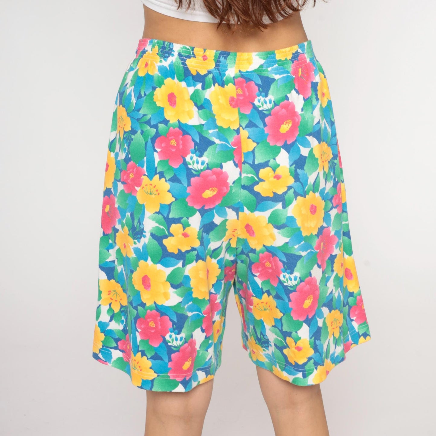 90s Napa Valley Floral Shorts High Rise Elastic Waist Yellow Pink Blue Medium