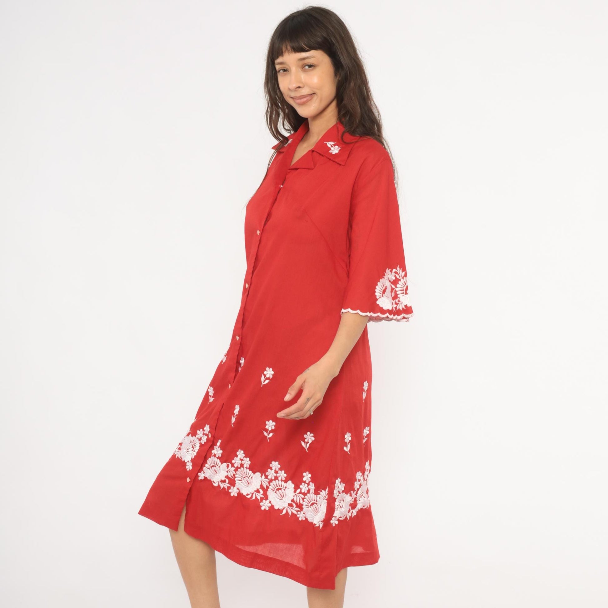 70s Red Floral Embroidered Shirt Dress White Cotton Button Front Knee Length Large L