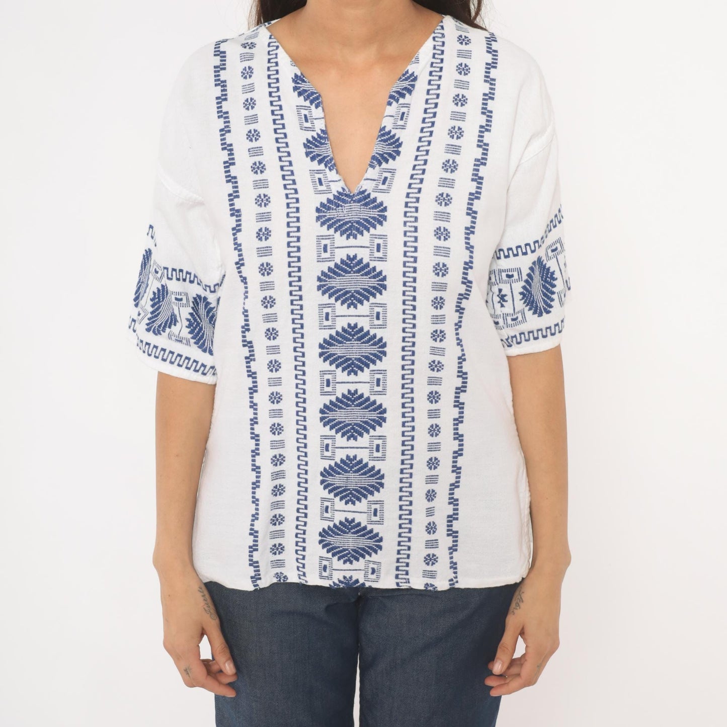 90s White Cotton Embroidered Mexican Blouse Navy Geometric V-Neck Large L