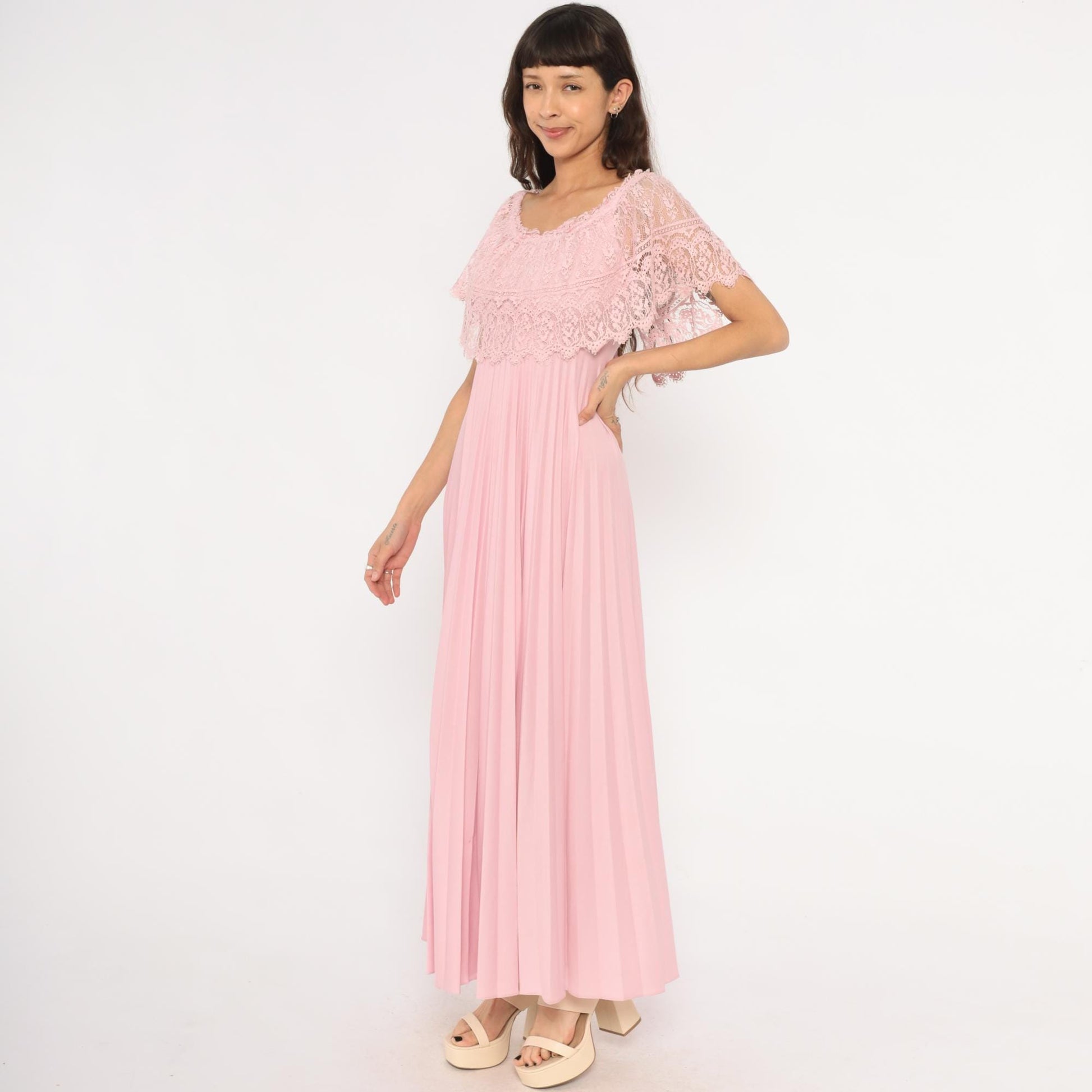 70s Pink Lace Cape Maxi Dress Scalloped Flutter Sleeve Accordion Pleated Small S