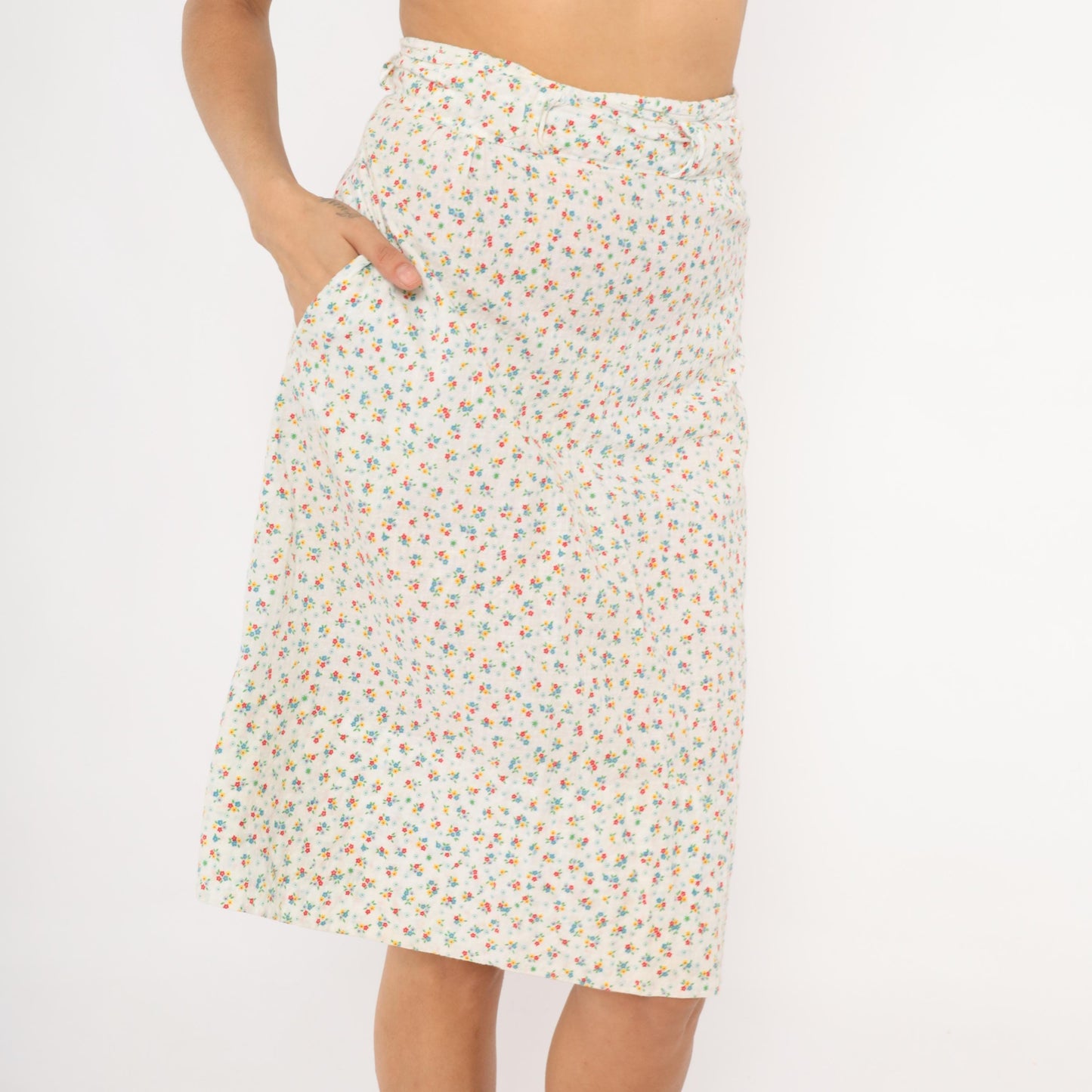 1960s Ditsy Floral A-Line Skirt White Calico Cotton Blend Small S
