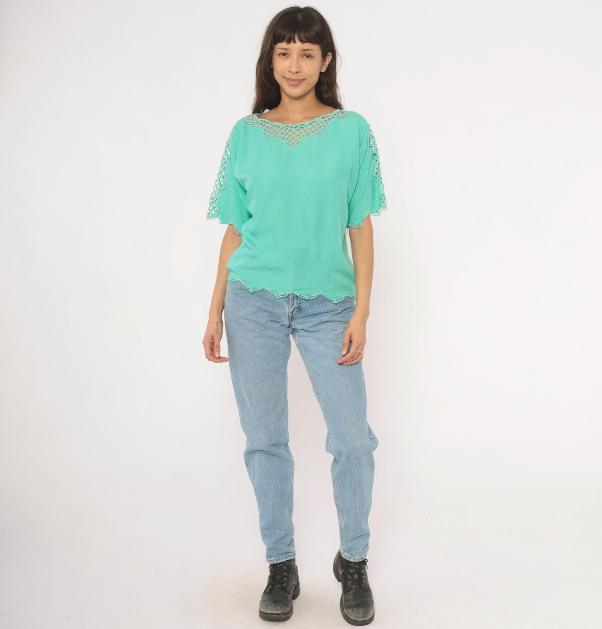90s Bali Emerald Mint Green Cutwork Lace Blouse Scalloped Batwing Sleeve Small
