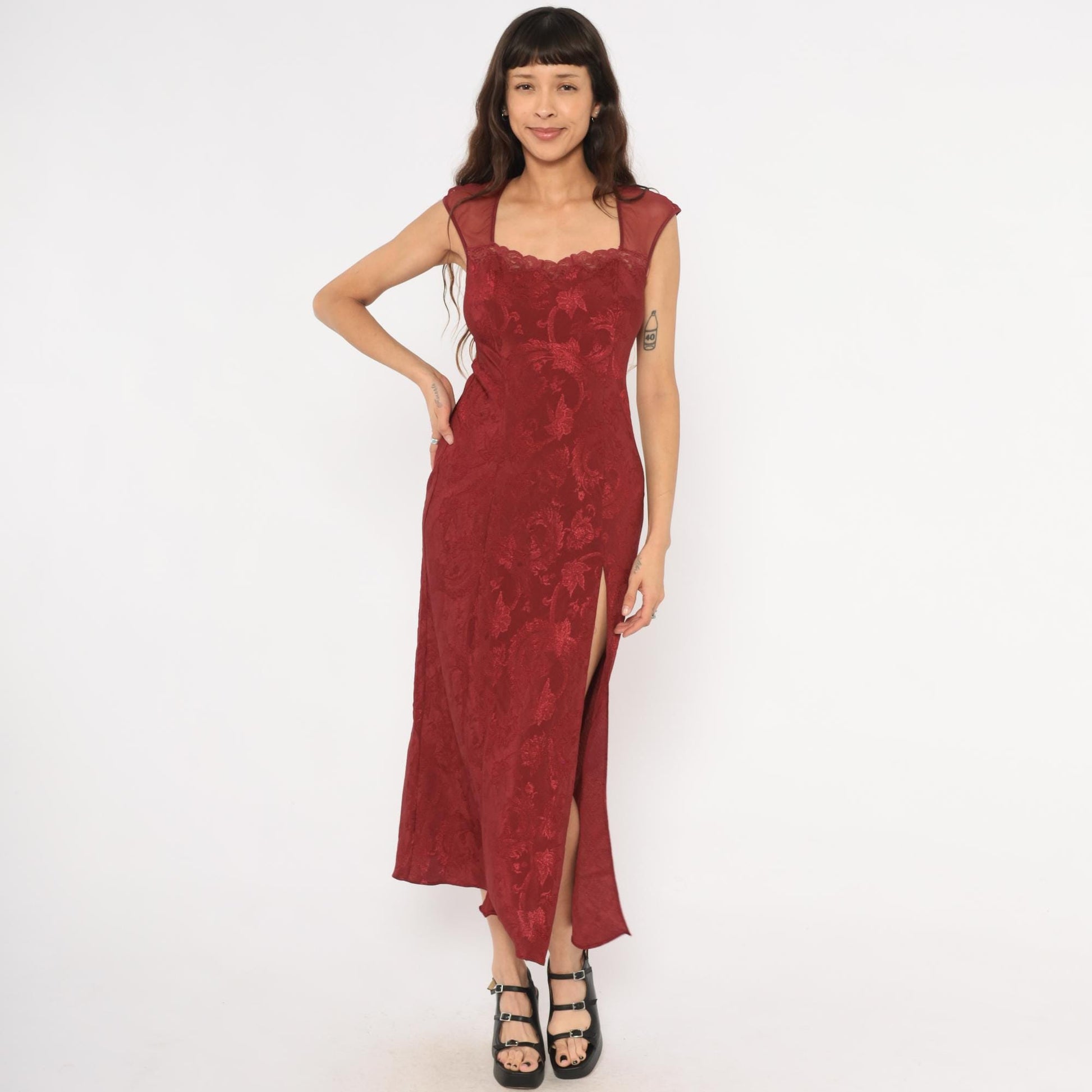 90s Victoria's Secret Burgundy Velvet Slip Dress Sweetheart Neckline Small S