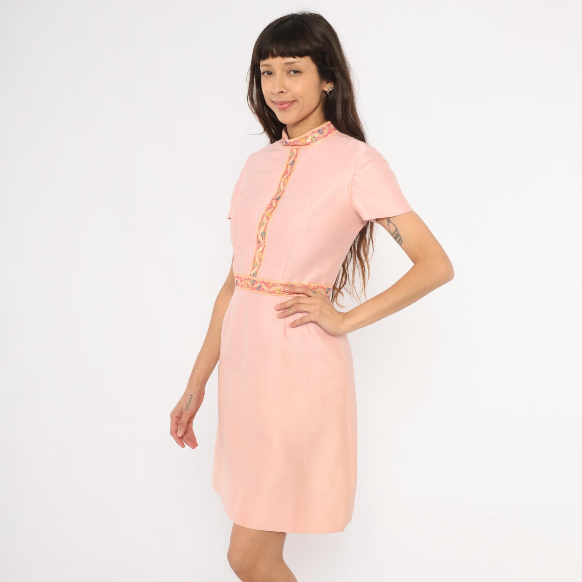 1960s Wool Silk Mandarin Collar Dress Pink Floral Embroidered Trim Knee-Length Small