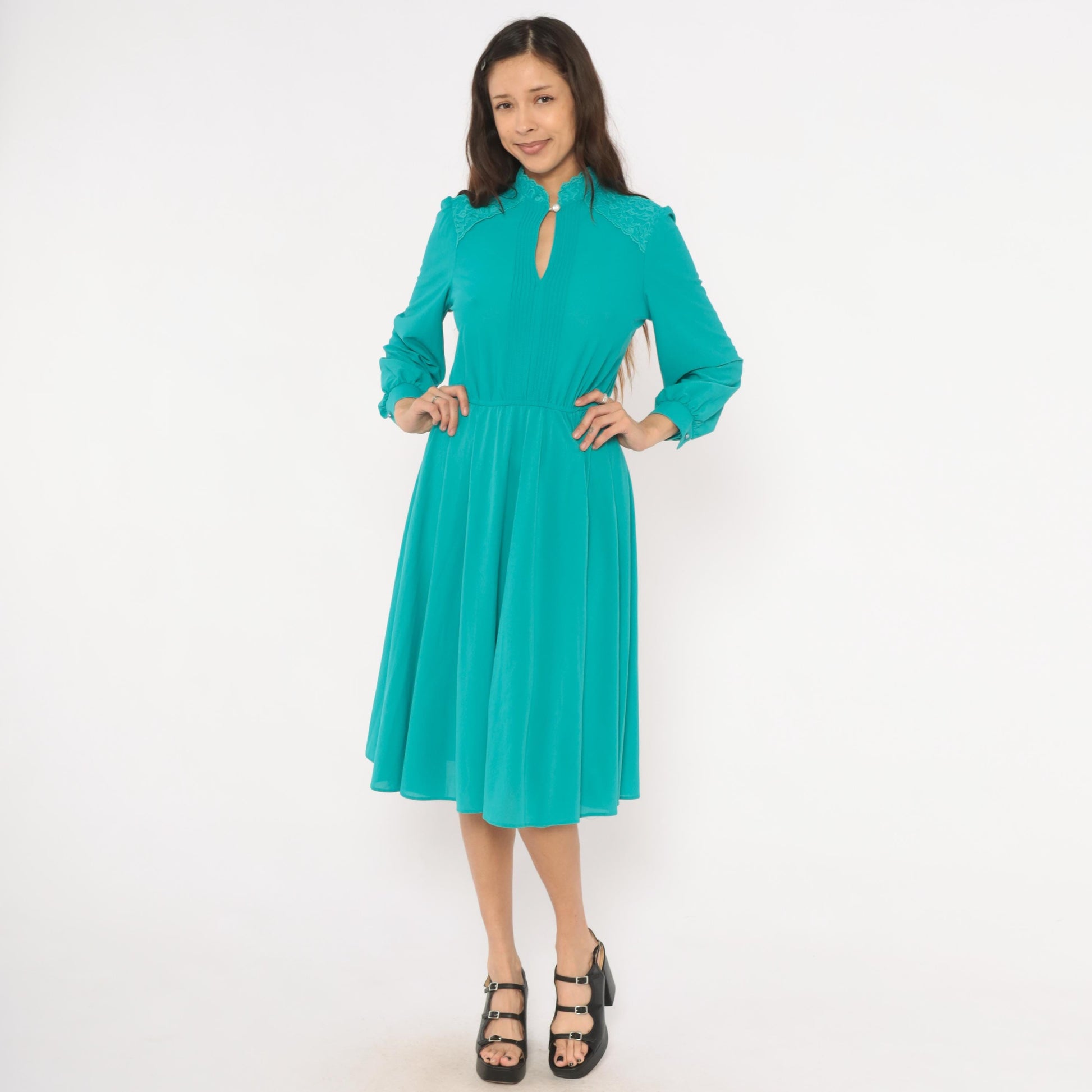 1970s Jane Baar Teal Knee-Length Dress Lace Collar Pintuck Bodice Small S
