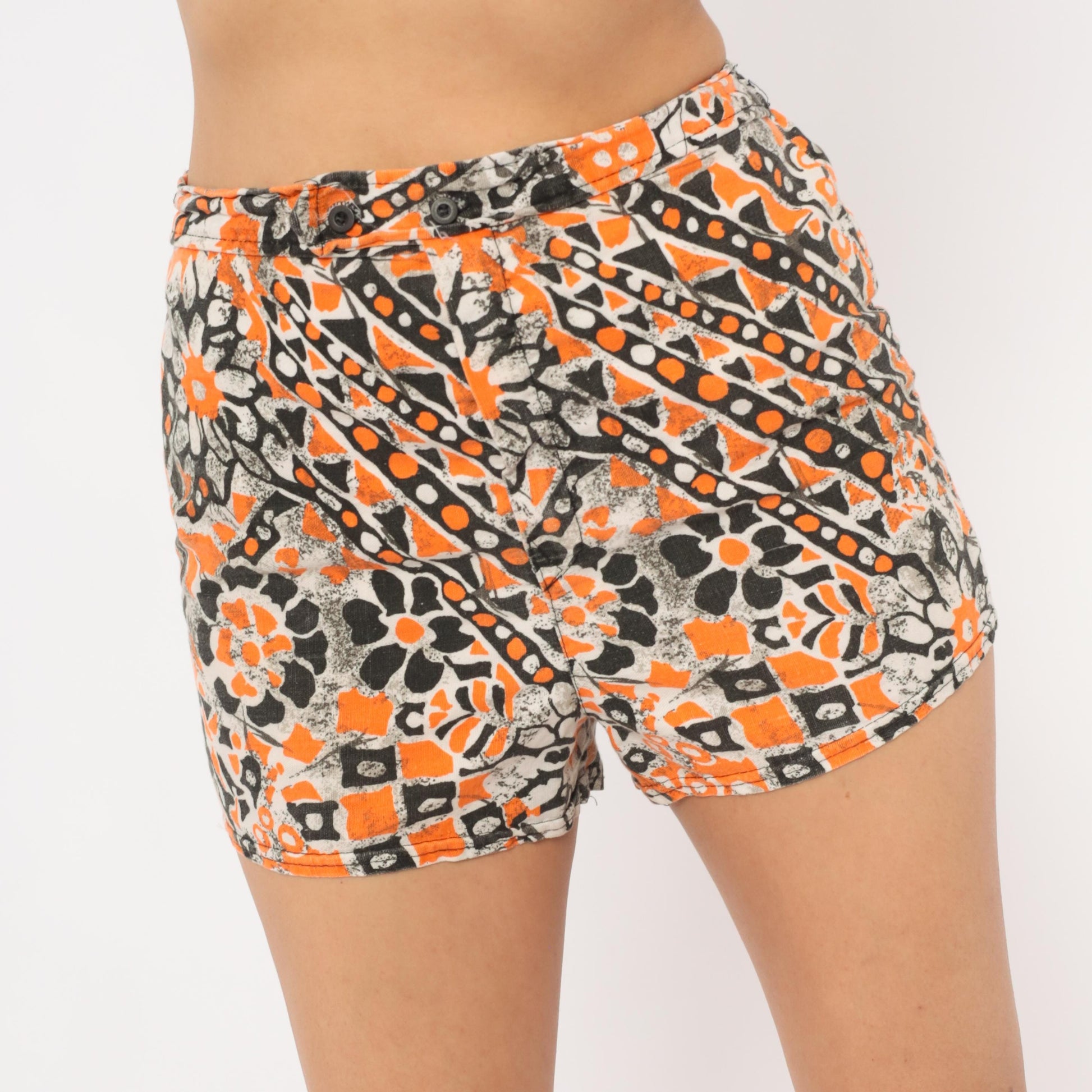 80s Gantner Psychedelic Floral Shorts Orange Black Cotton High Rise Small