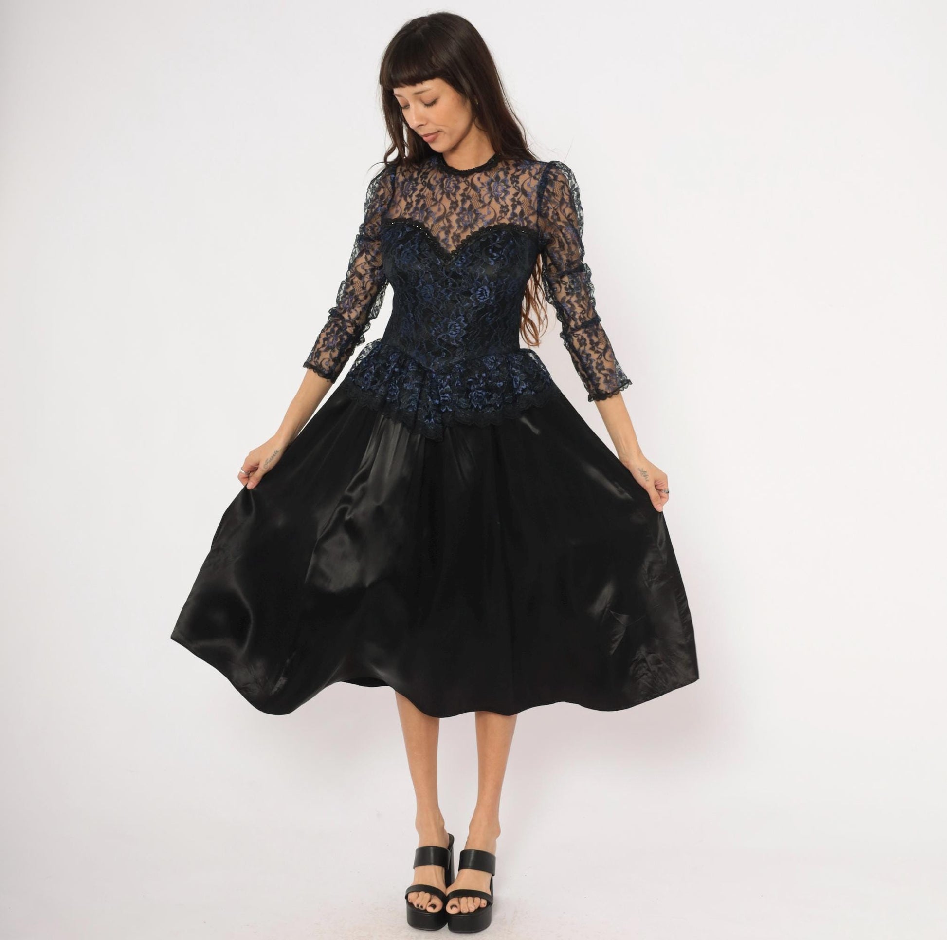 80s Gunne Sax Black Navy Floral Lace Peplum Sweetheart Gown Medium M