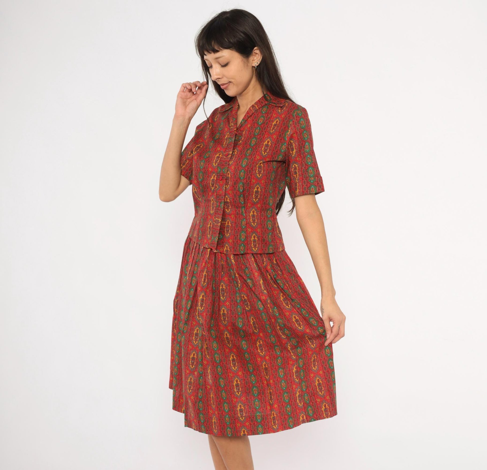 60s Medallion Print Two Piece Set Red Green Cotton Blouse Pleated Skirt Small