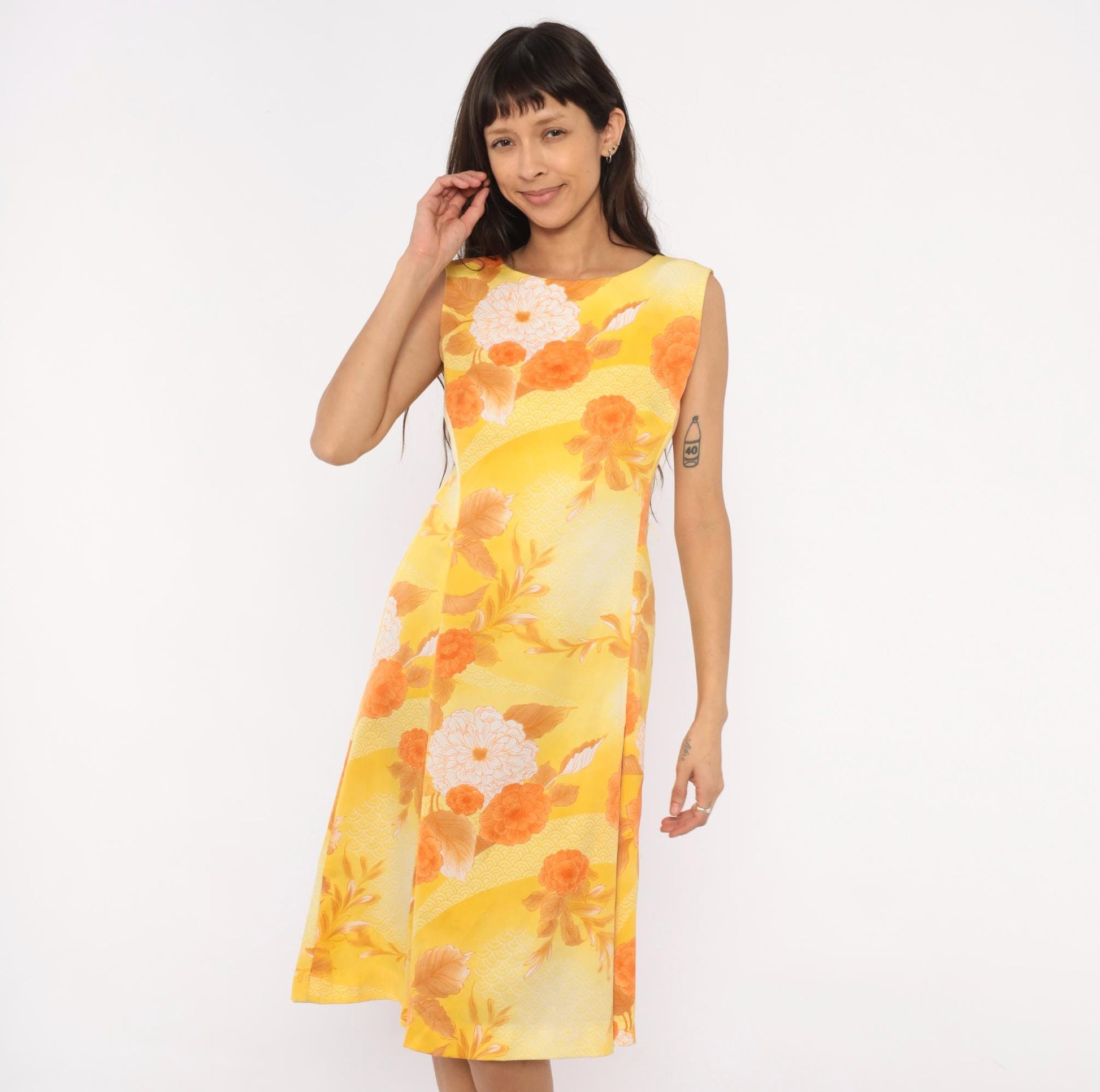 1970s Polynesian Casuals Floral Dress Yellow Orange Peony Knee-Length Small