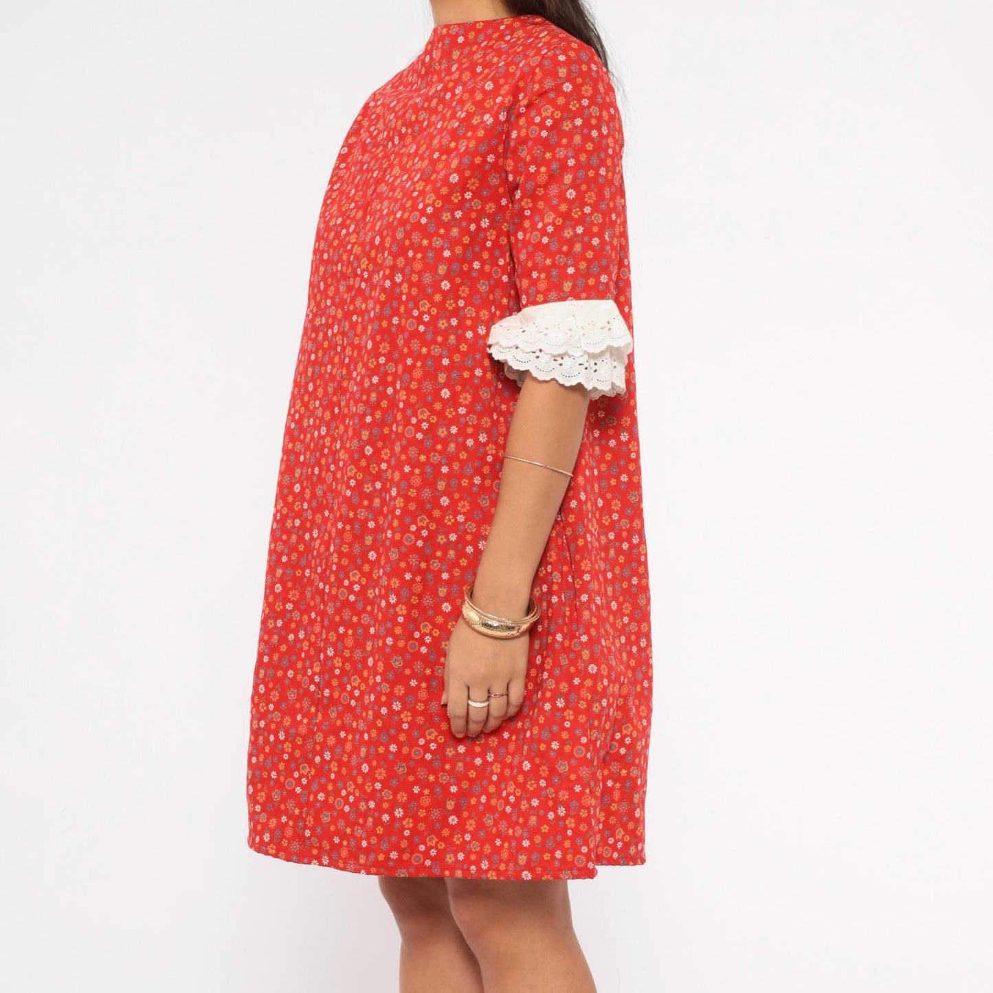 60s Red Ditsy Floral Cotton Shift Dress Eyelet Lace Cuff Knee-Length Small