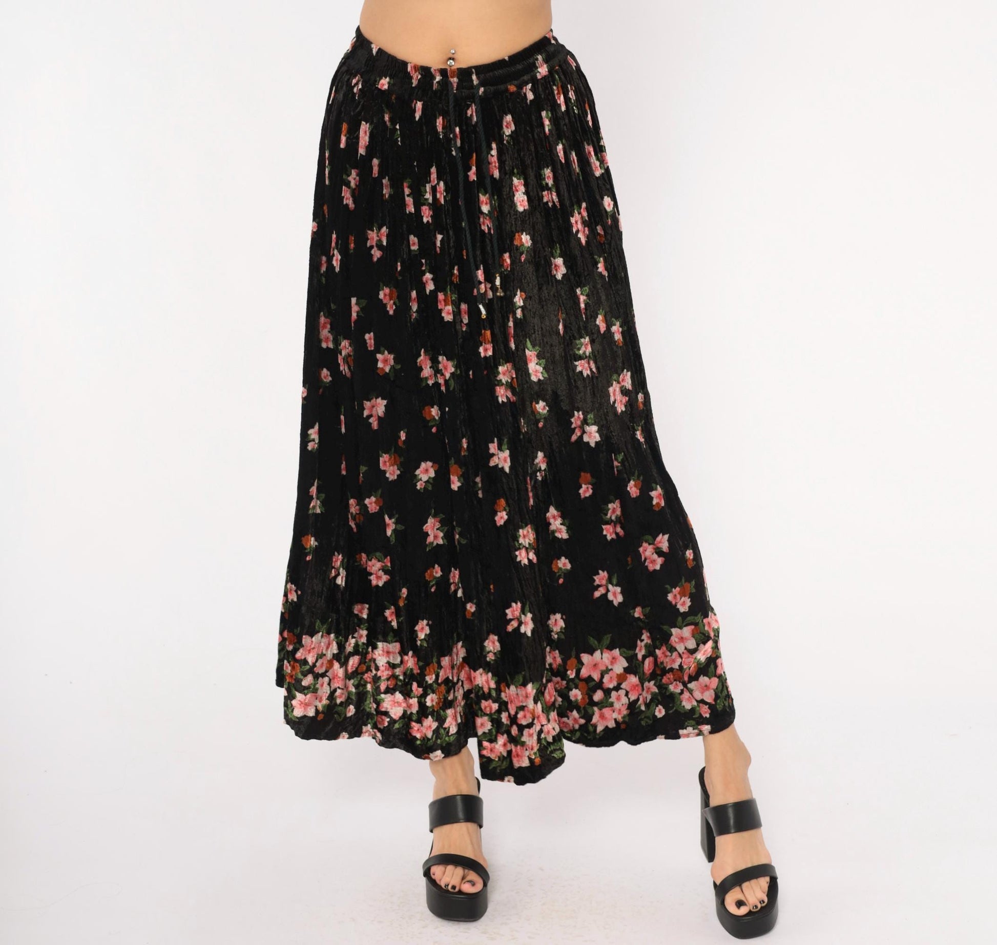 90s Xford Black Crushed Velvet Maxi Skirt Pink Floral Print One Size